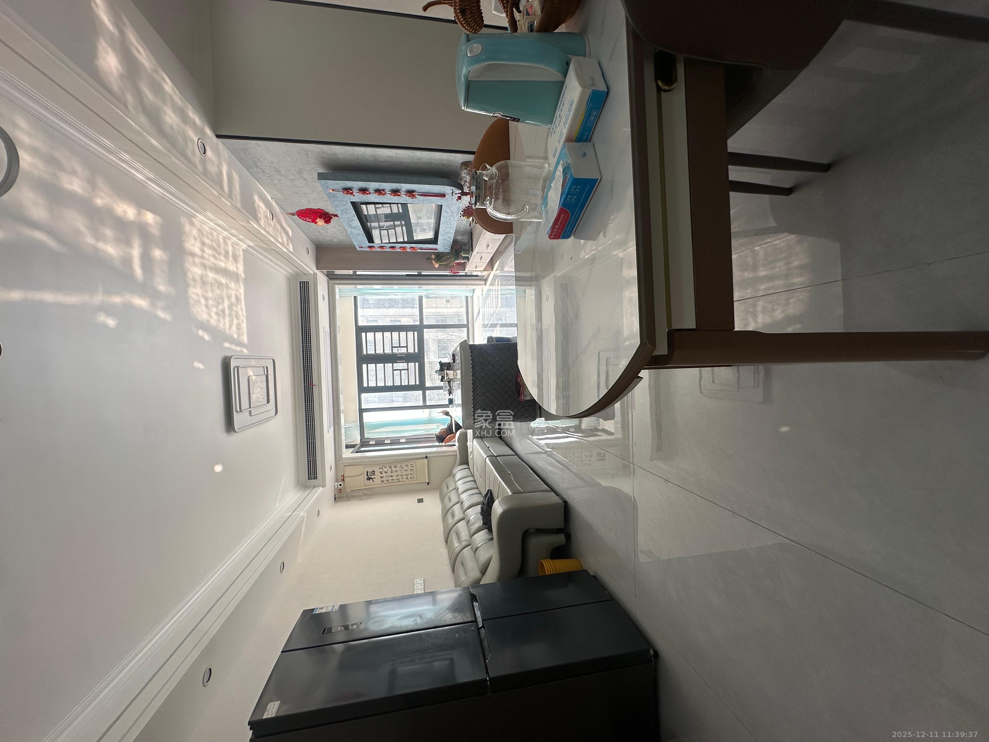 华润置地广场二期 3室2厅2卫 2400.0元/月 华润置地广场二期 3室2厅2卫 2400.0元/月室内图