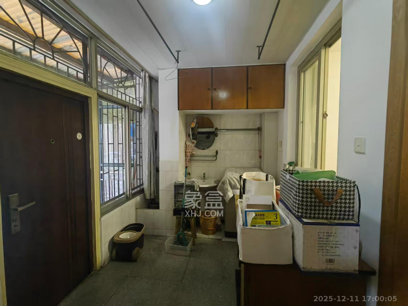 长重机械厂宿舍 3室2厅1卫 1500.0元/月 长重机械厂宿舍 3室2厅1卫 1500.0元/月室内图