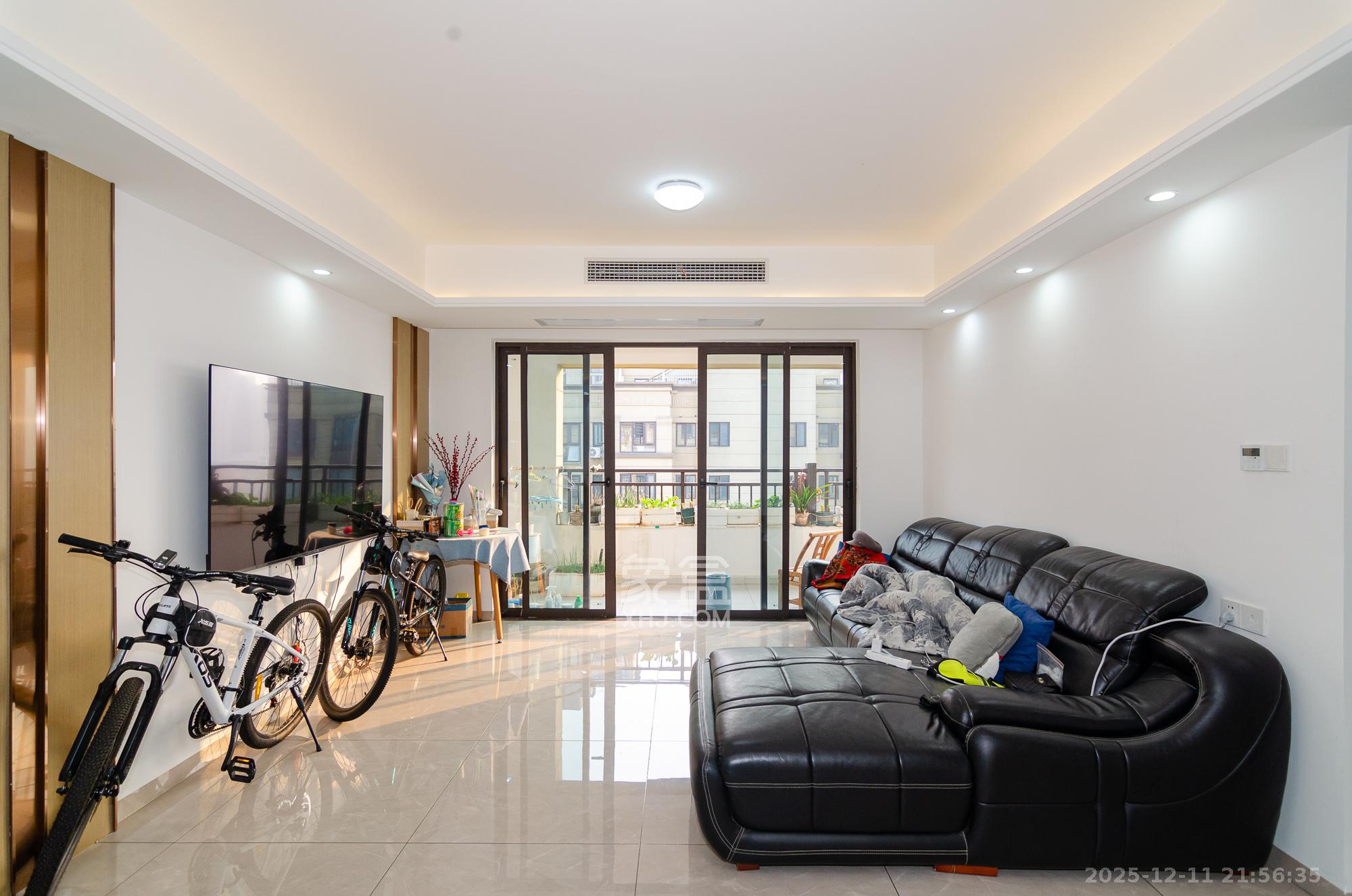 春晖花园  4室2厅2卫    110.0万