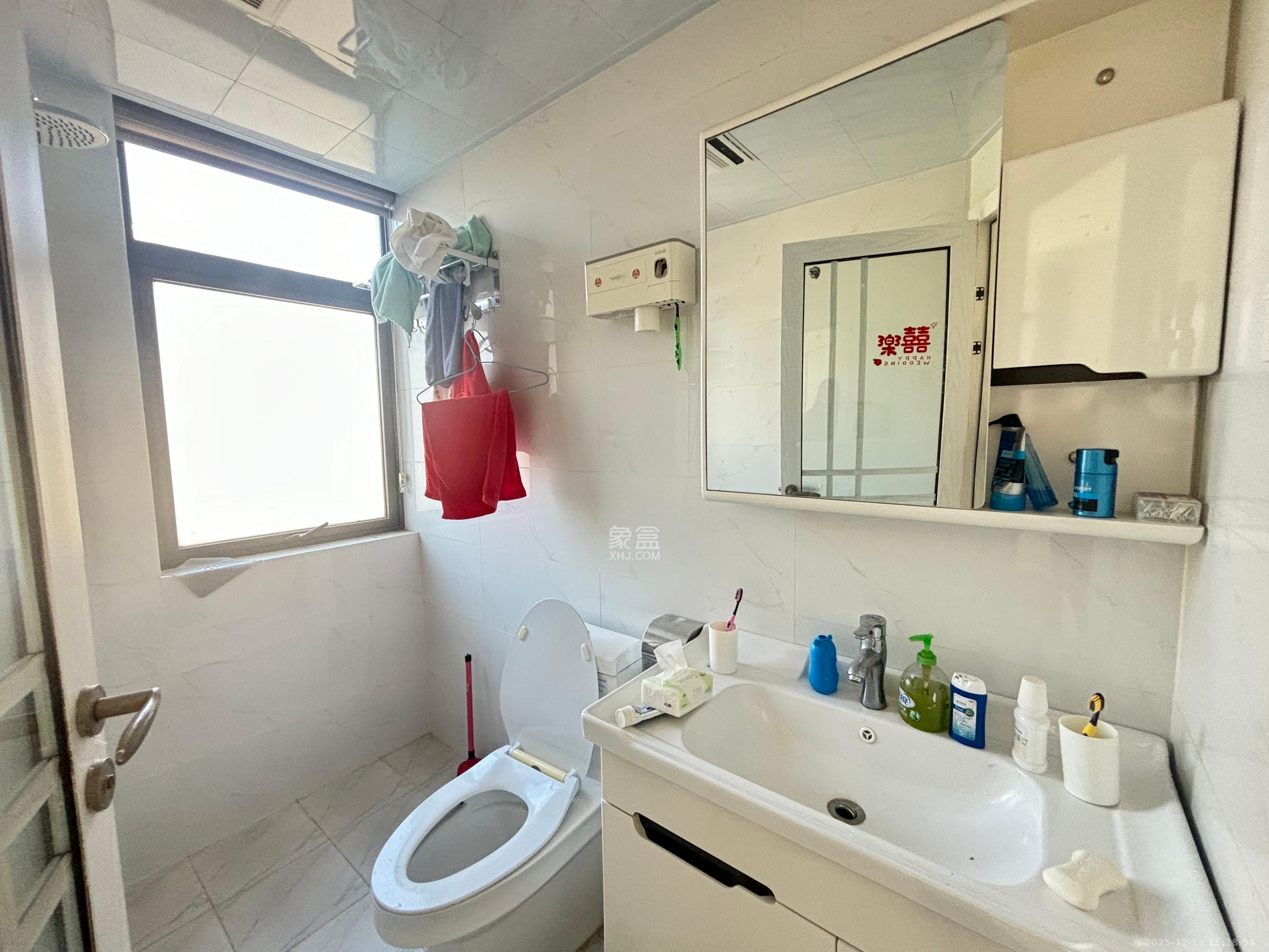 中南红领邦（红星嘉和苑）  3室2厅2卫    2600.0元/月室内图