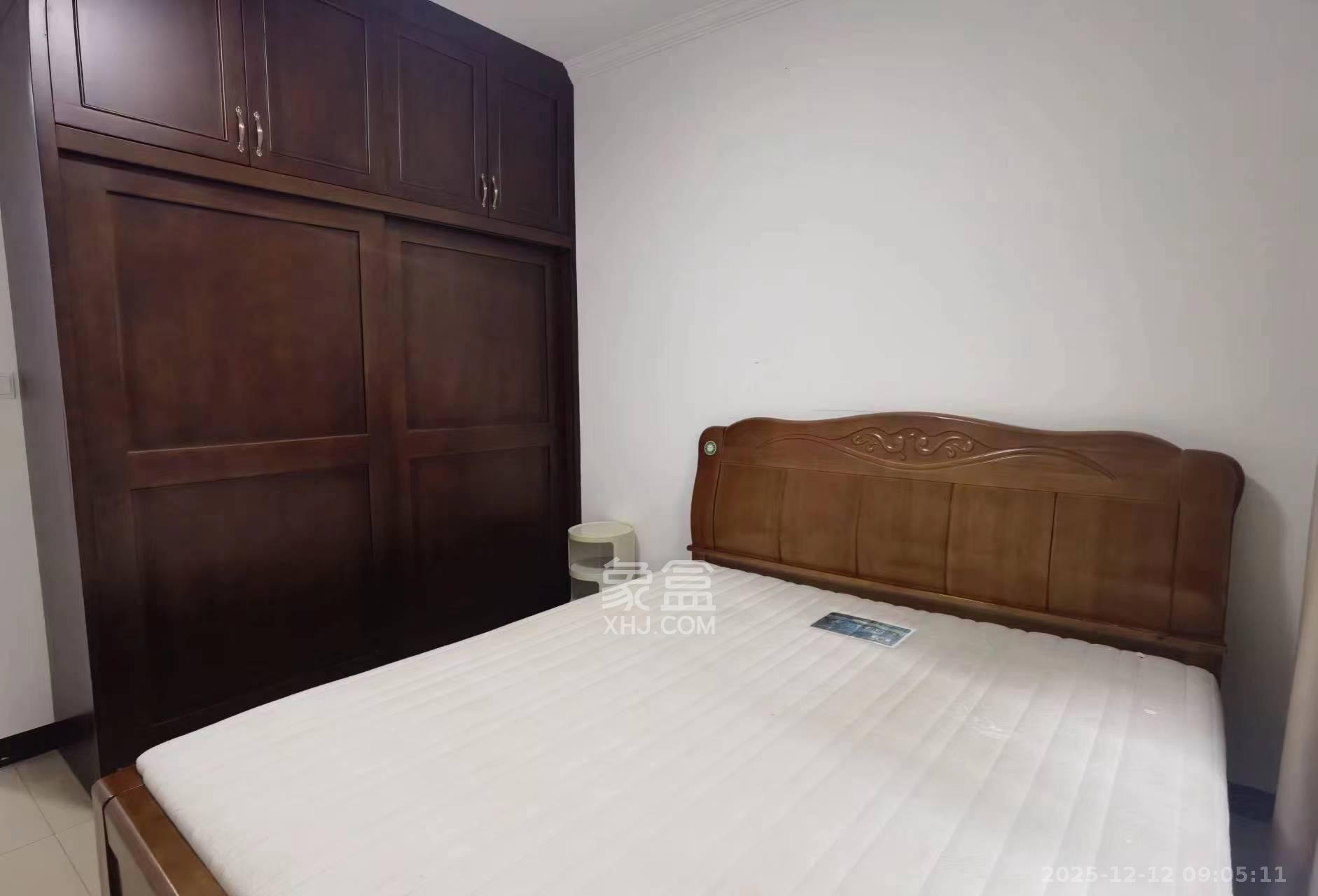 协信星澜汇  3室2厅2卫    3200.0元/月