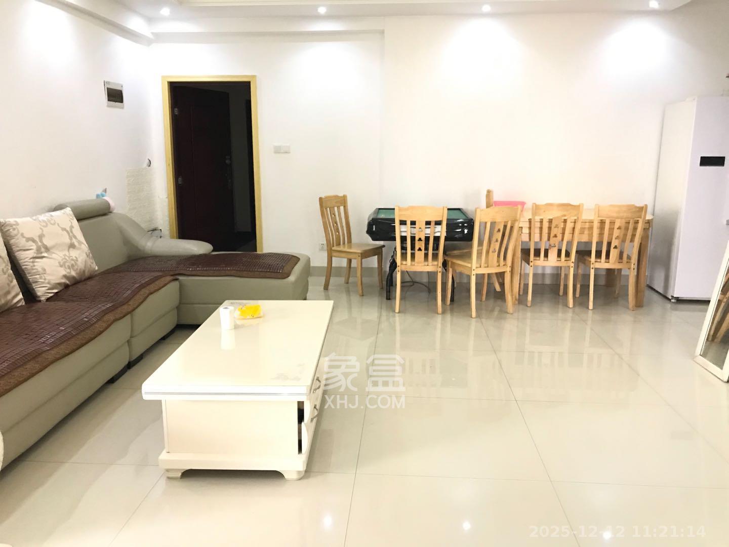 城市动力  2室1厅1卫    2600.0元/月