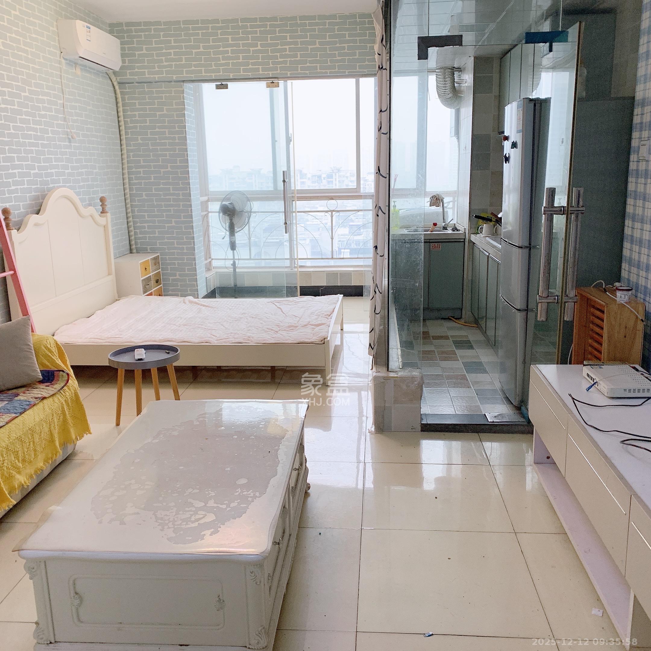 时代先锋  1室1厅1卫    1300.0元/月