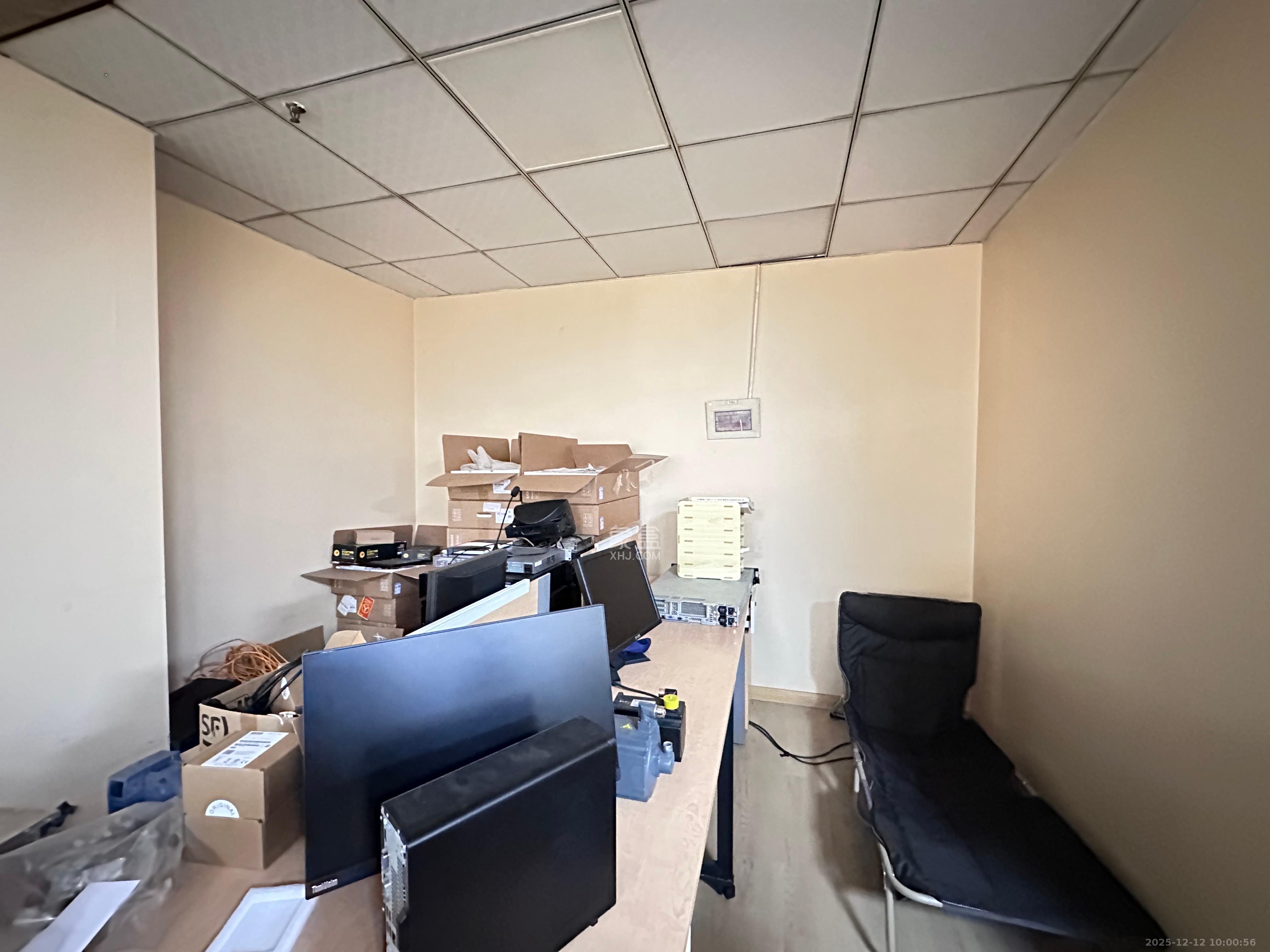 百脑汇大厦（友阿百货）   56.74㎡      2200.0元/月室内图