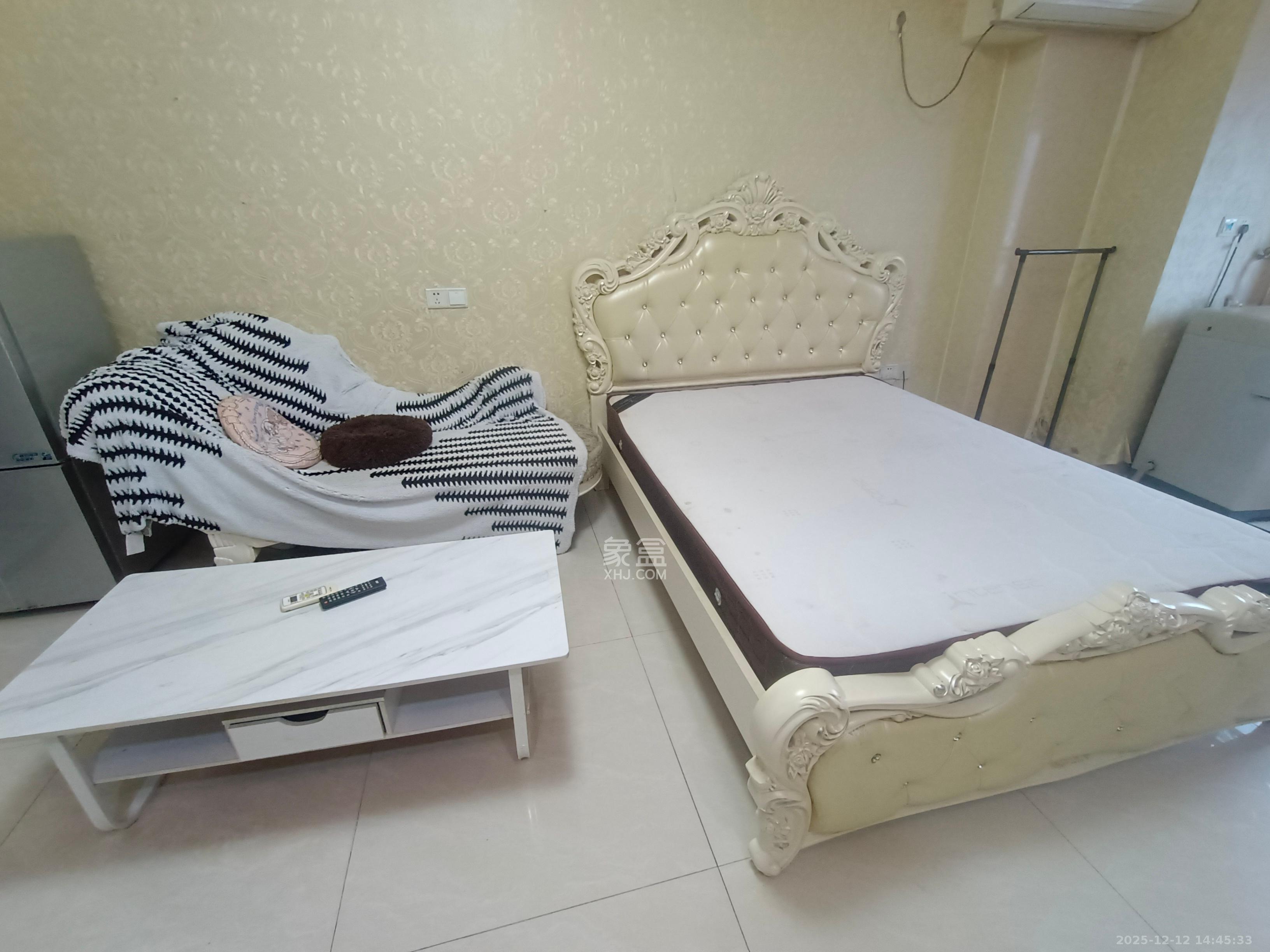 佳兴国际汇  1室1厅1卫    1600.0元/月