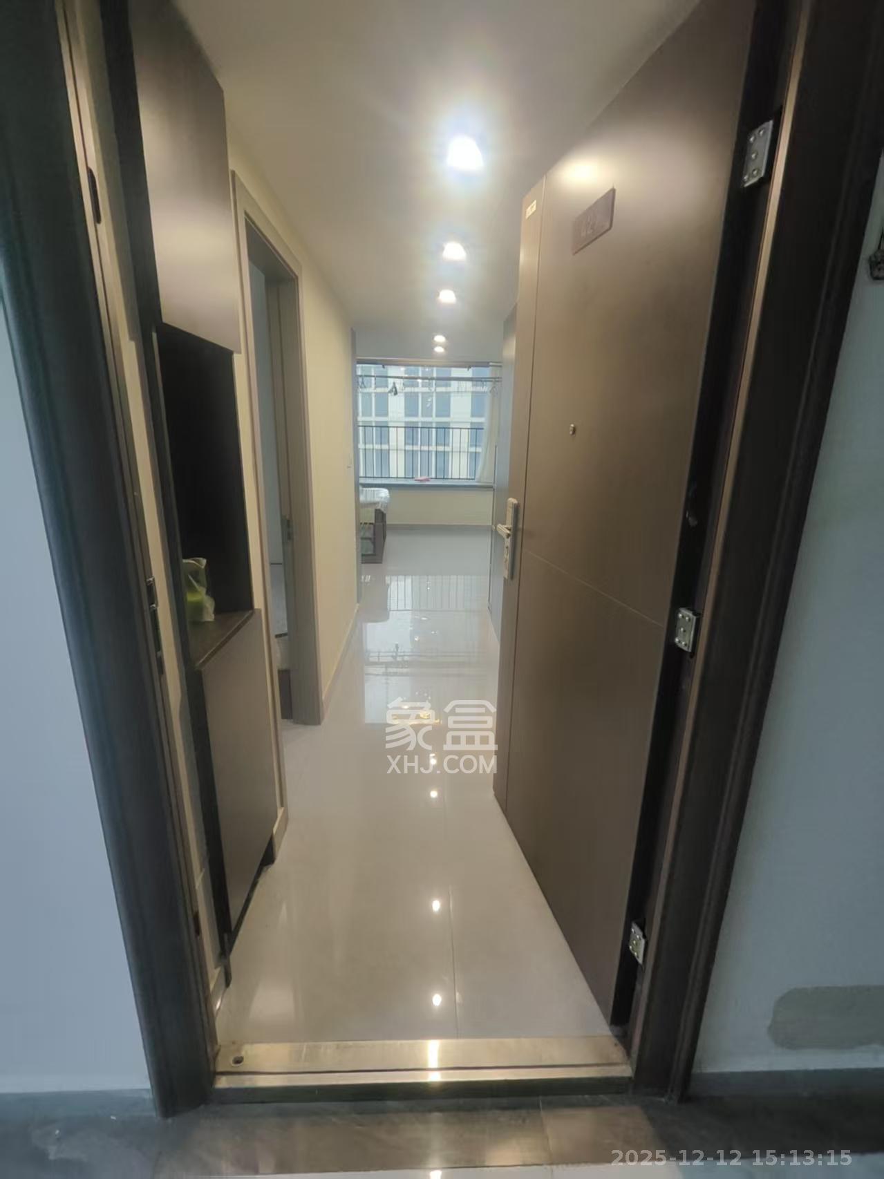 惠天然梅岭国际  3室1厅2卫    1900.0元/月