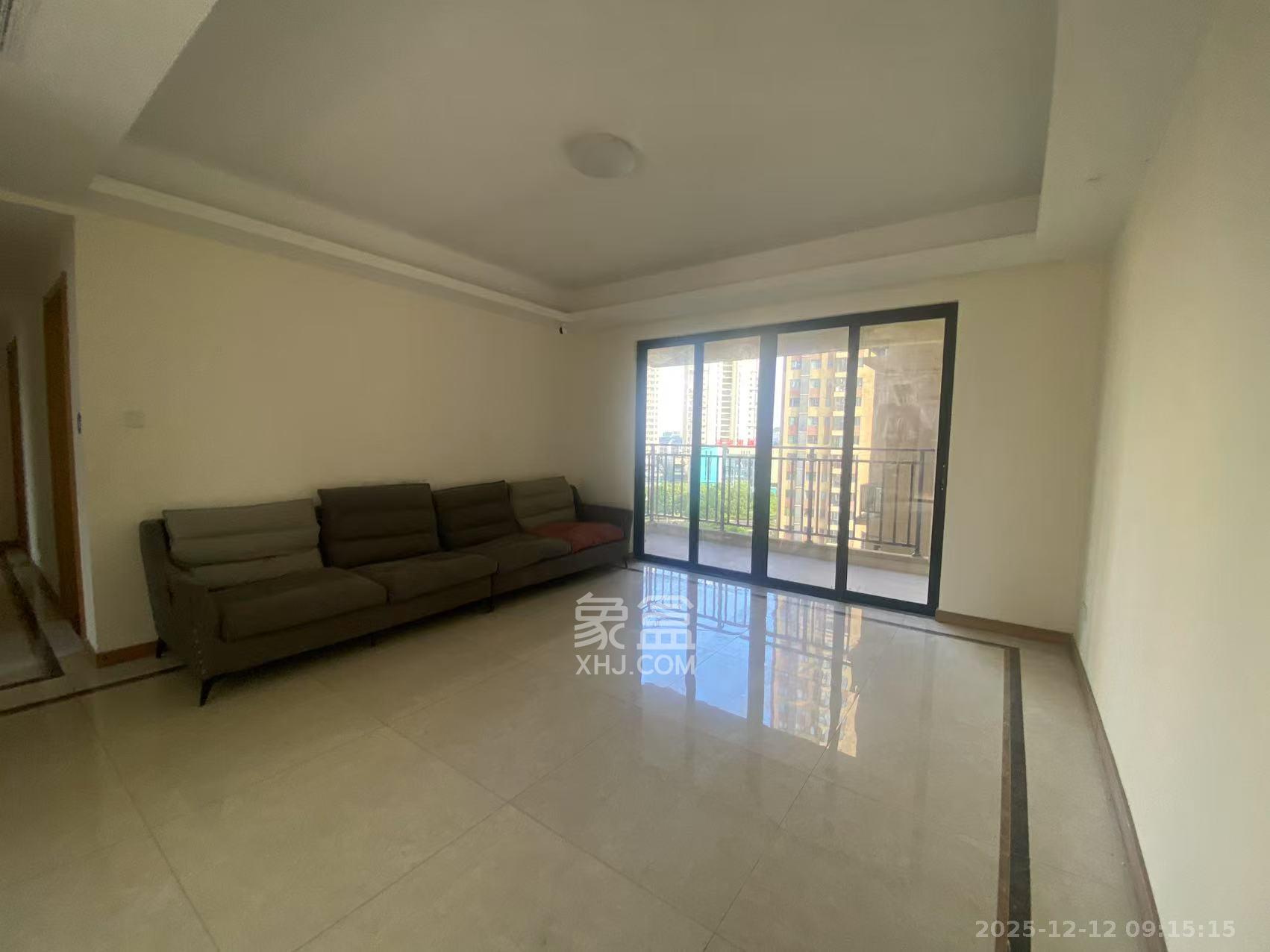 中建璟和城  4室2厅2卫    2100.0元/月