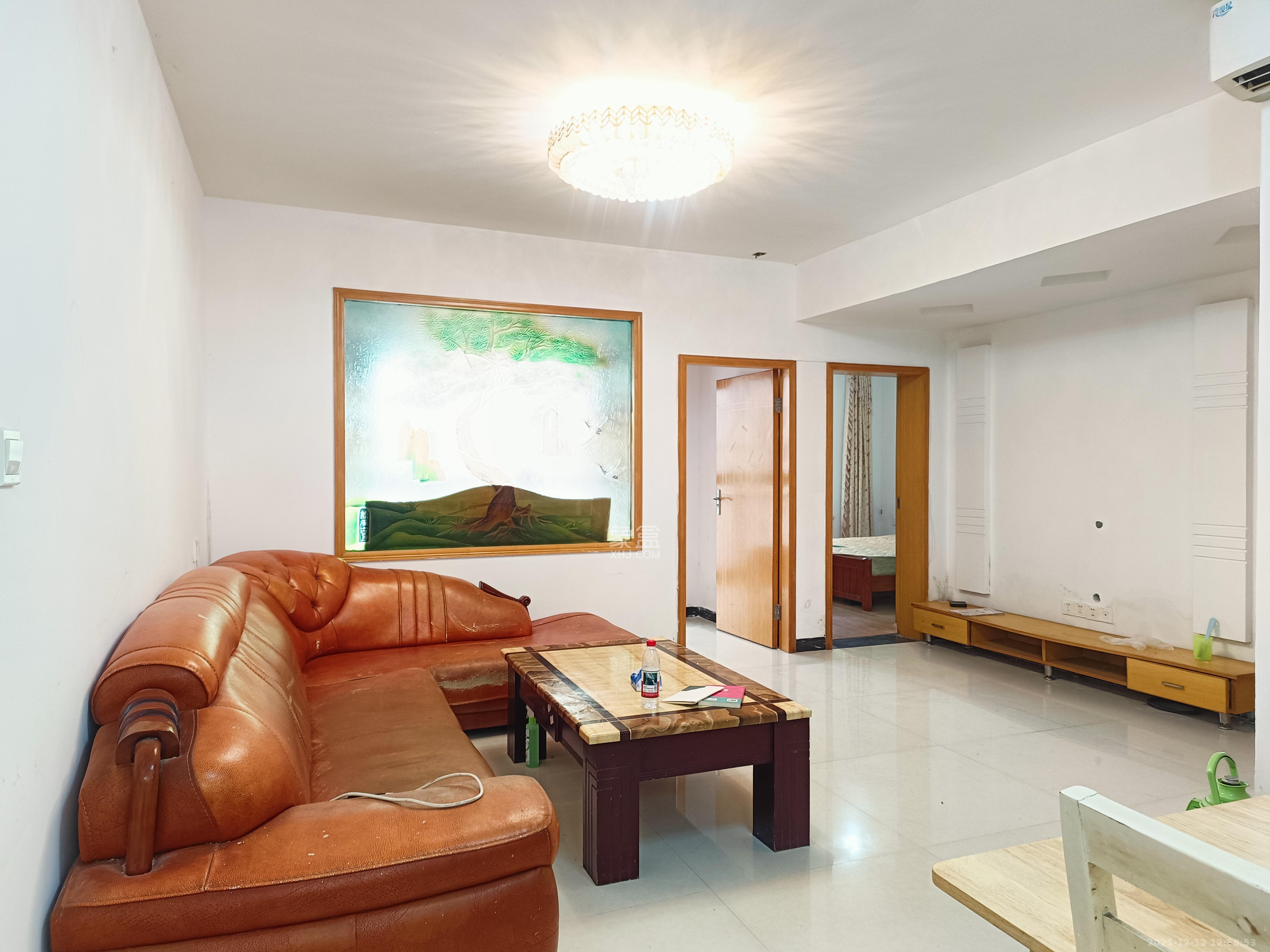 方略潇邦  2室2厅1卫    1600.0元/月