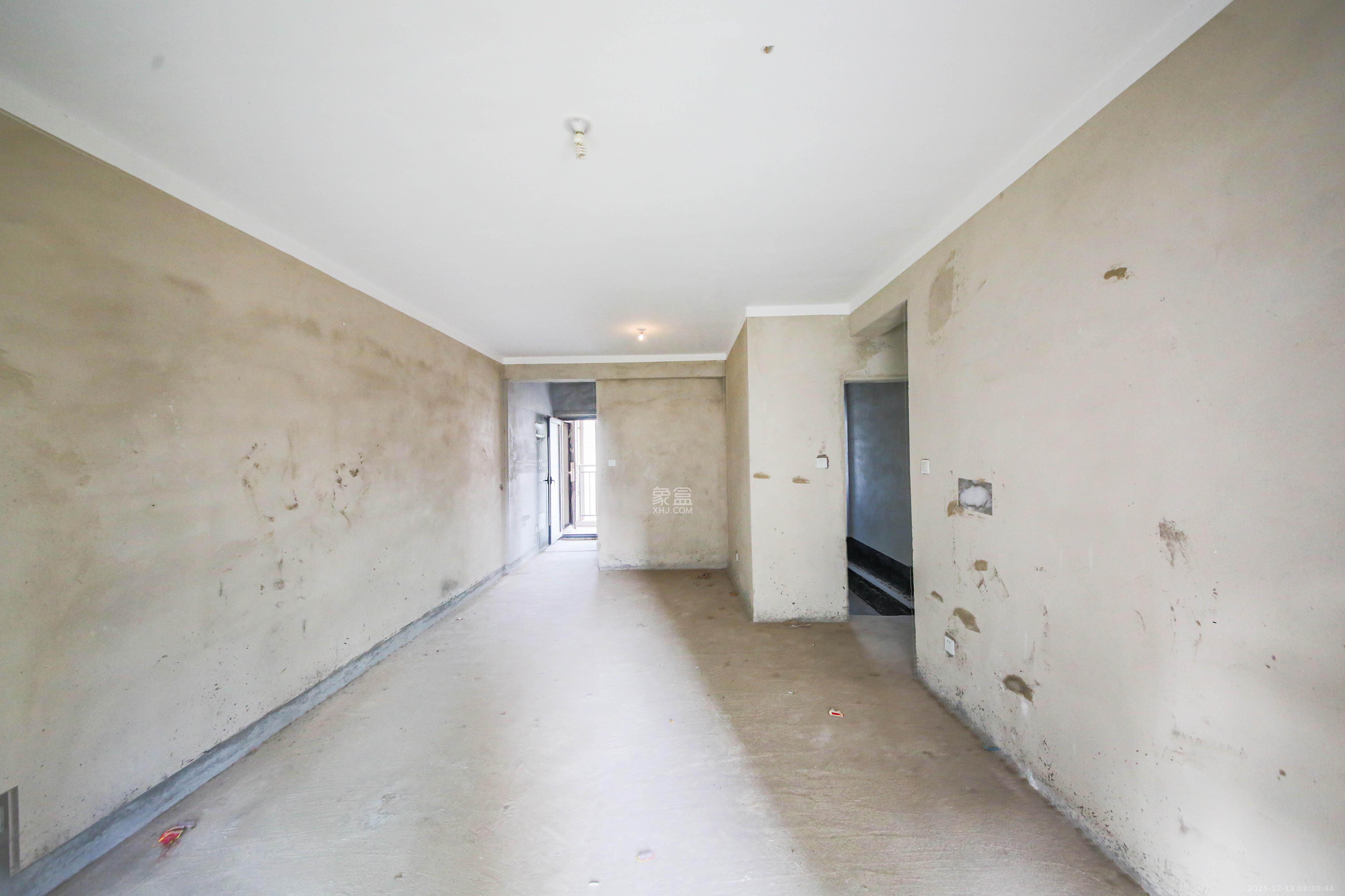 轻盐阳光CEO(轻盐雅苑)(轻奢时代)  4室2厅2卫    95.0万