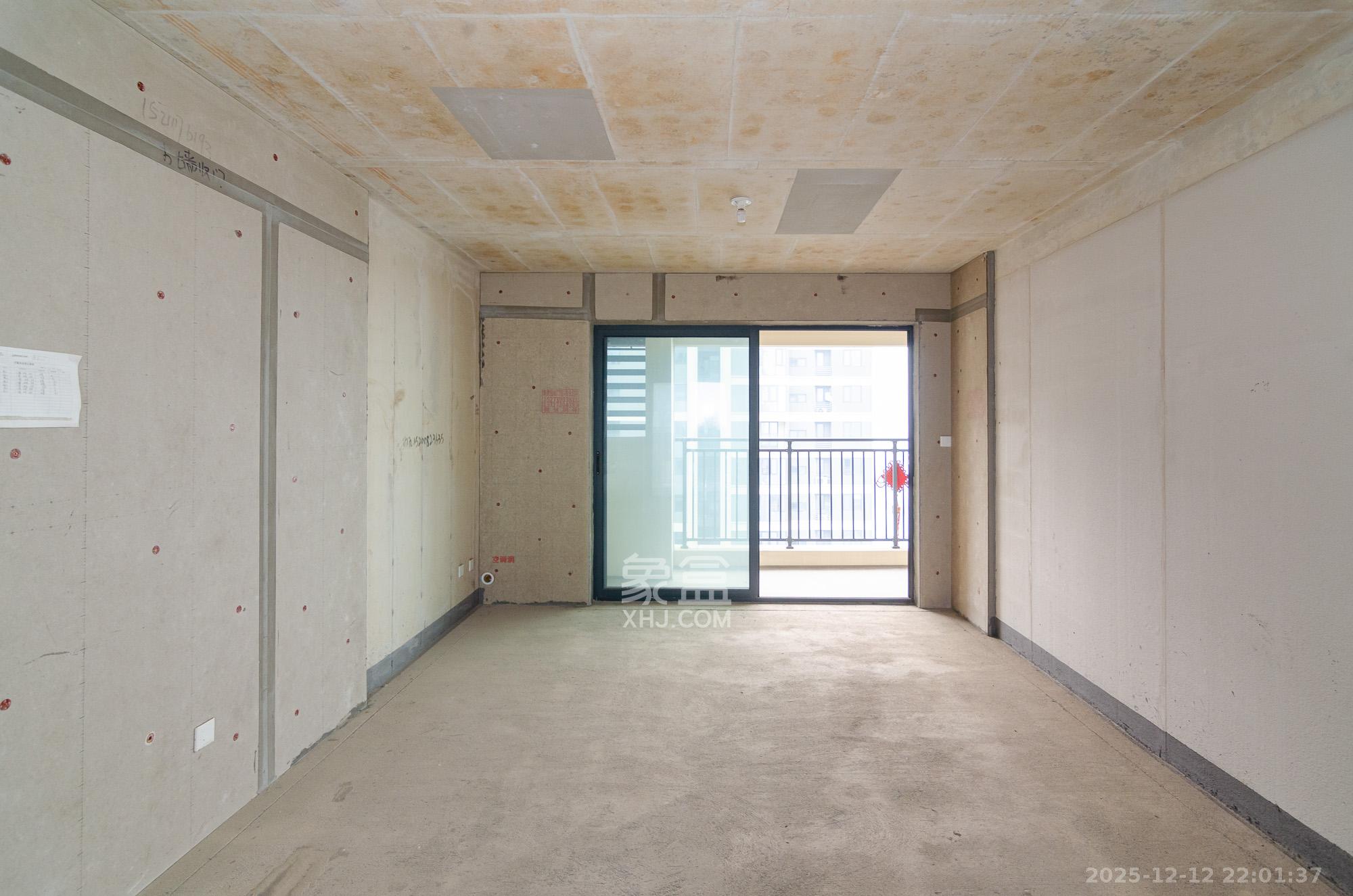 中粮观澜祥云  3室2厅2卫    75.0万