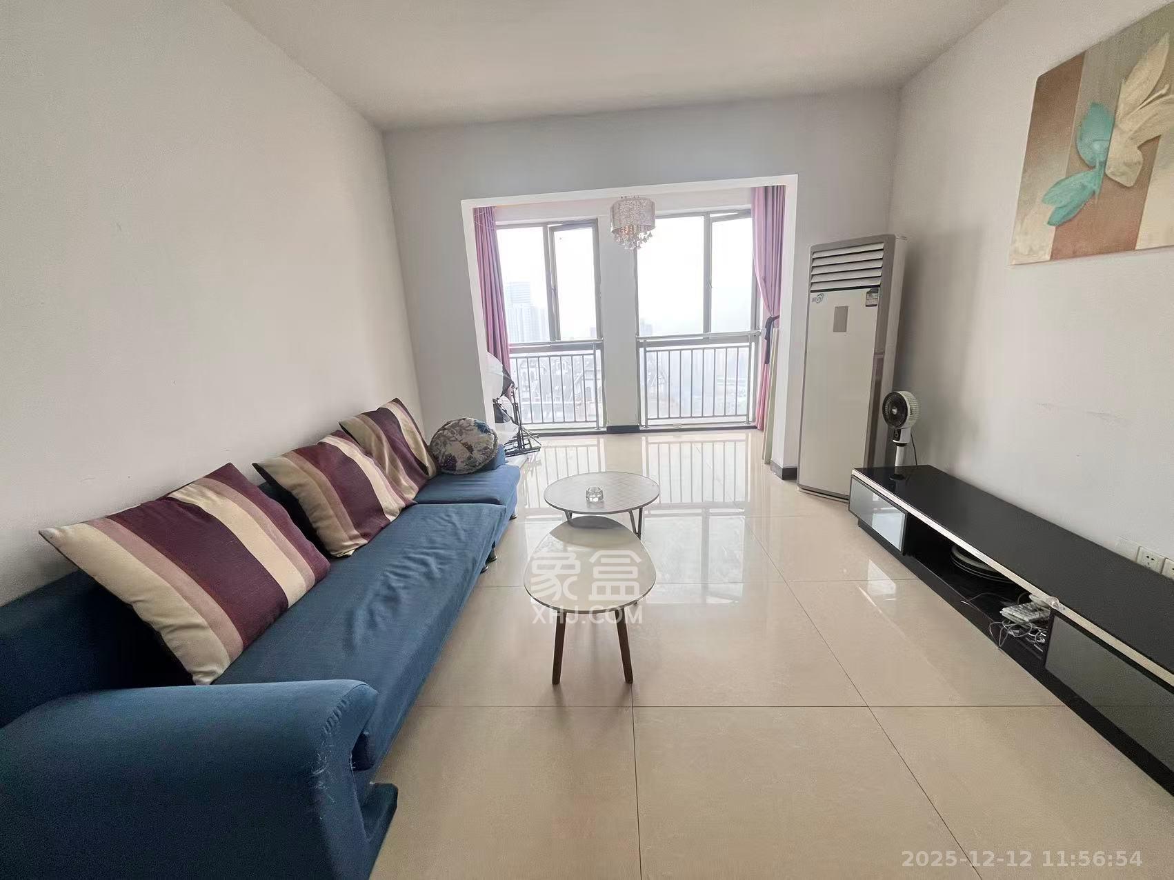 润泽园  2室2厅1卫    2000.0元/月