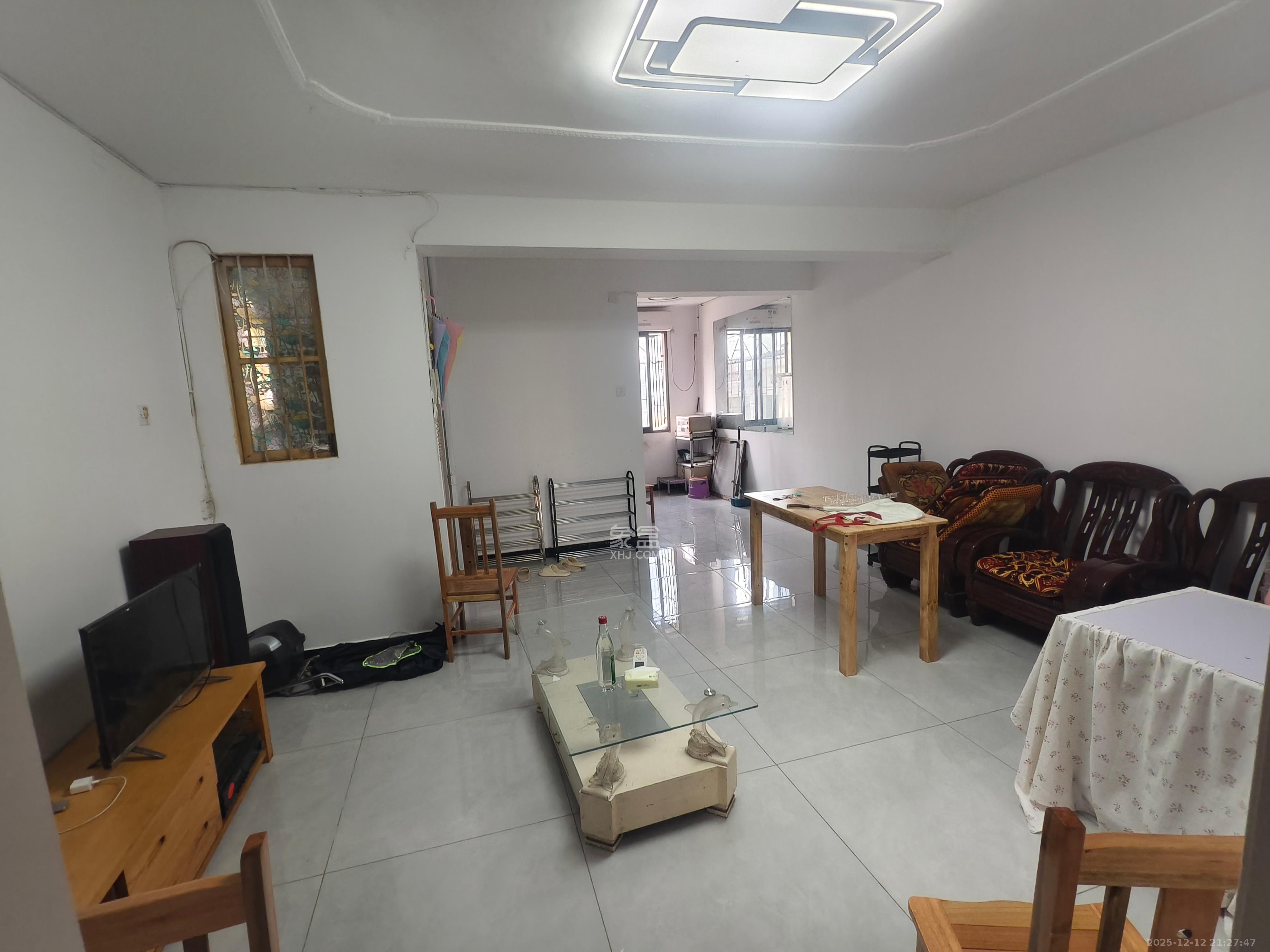 肇家（嘉）坪散盘  2室2厅1卫    1500.0元/月