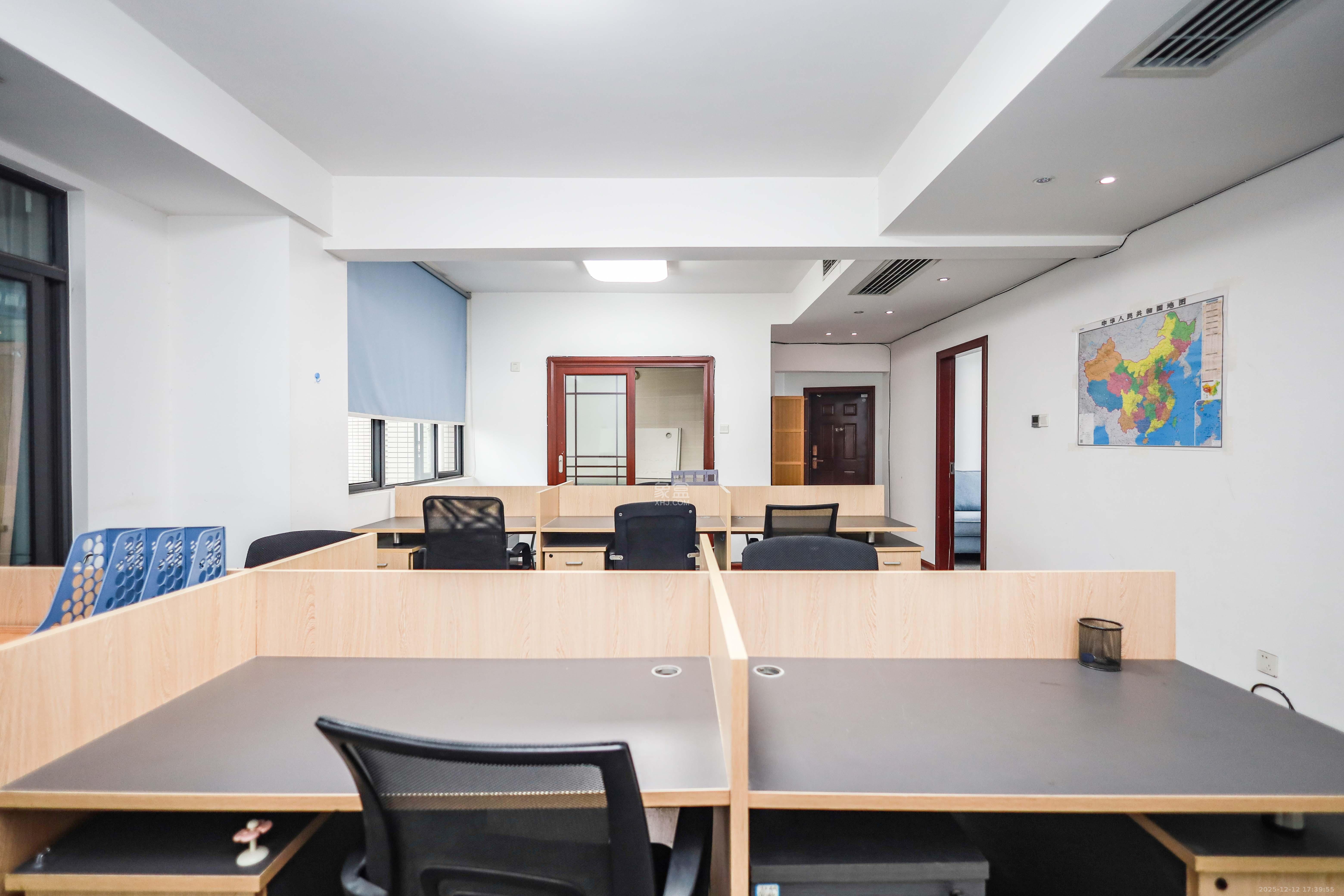 西城龙庭  4室2厅2卫    148.0万