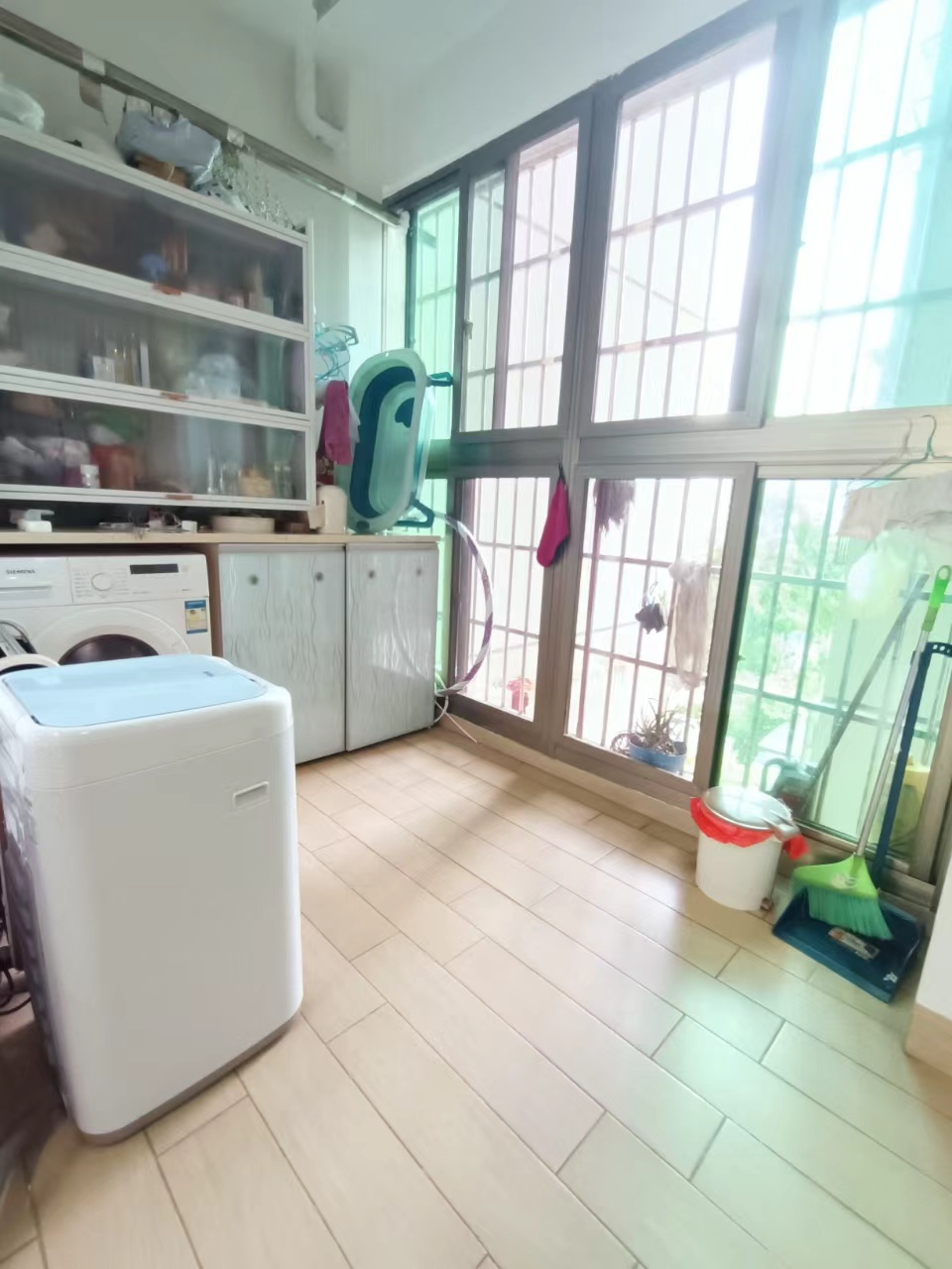 南海花园  2室2厅1卫    72.0万