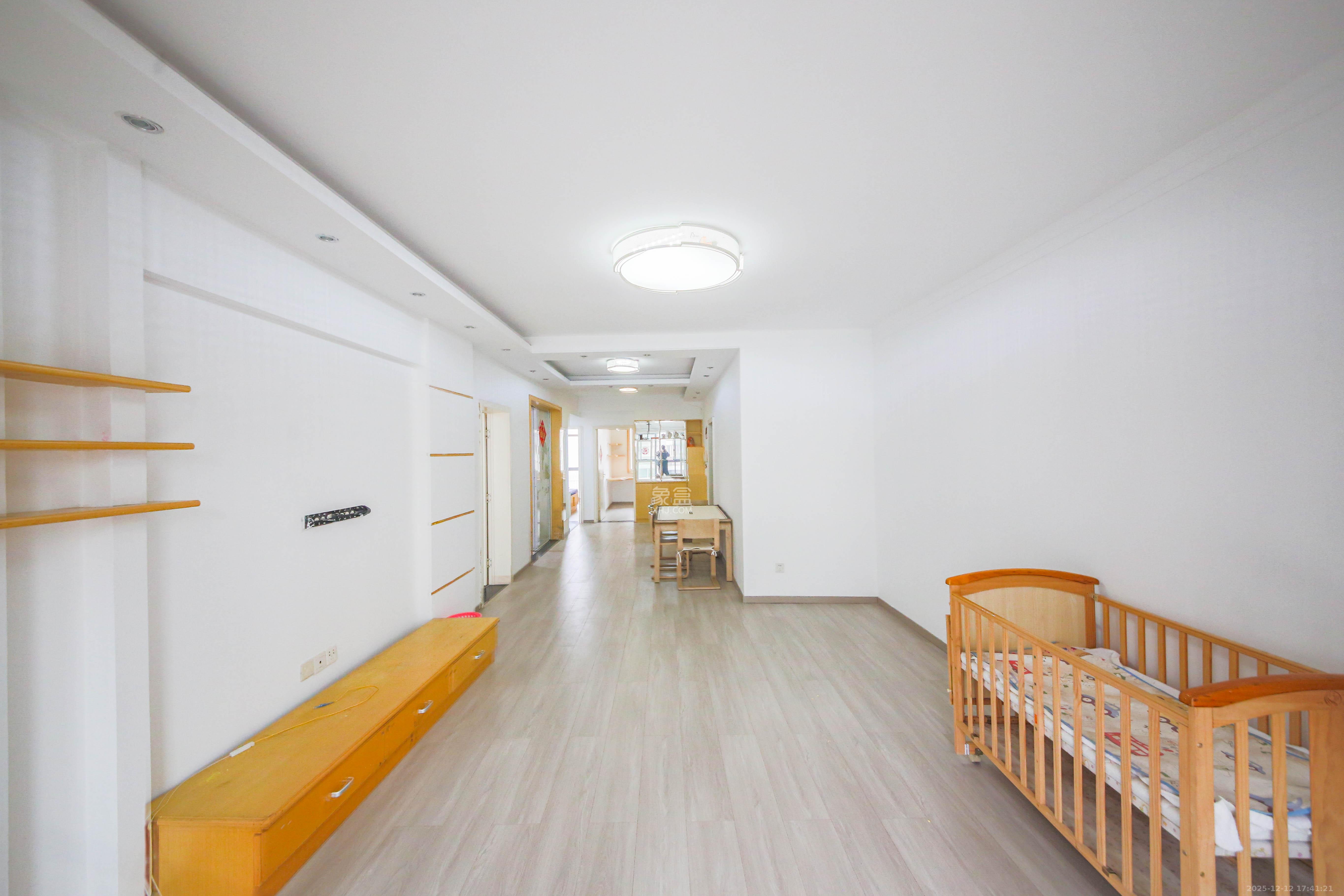 柠檬丽都  3室2厅1卫    89.0万