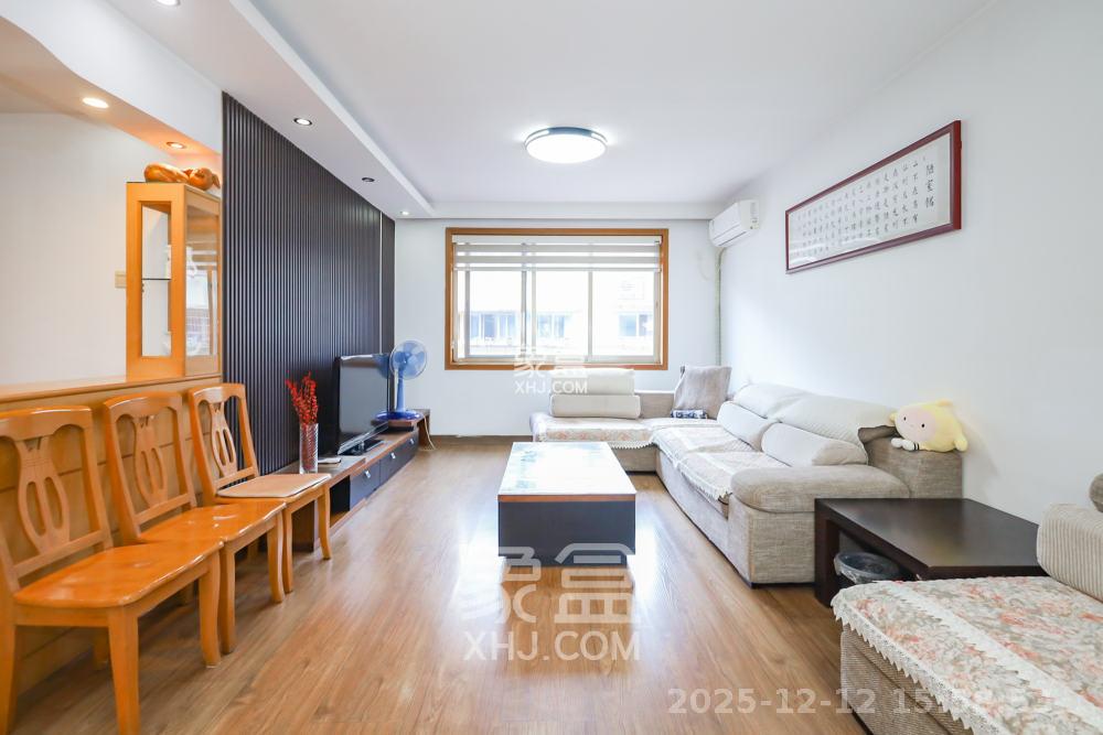 岳银小区（一二三五村）  3室2厅1卫    2800.0元/月