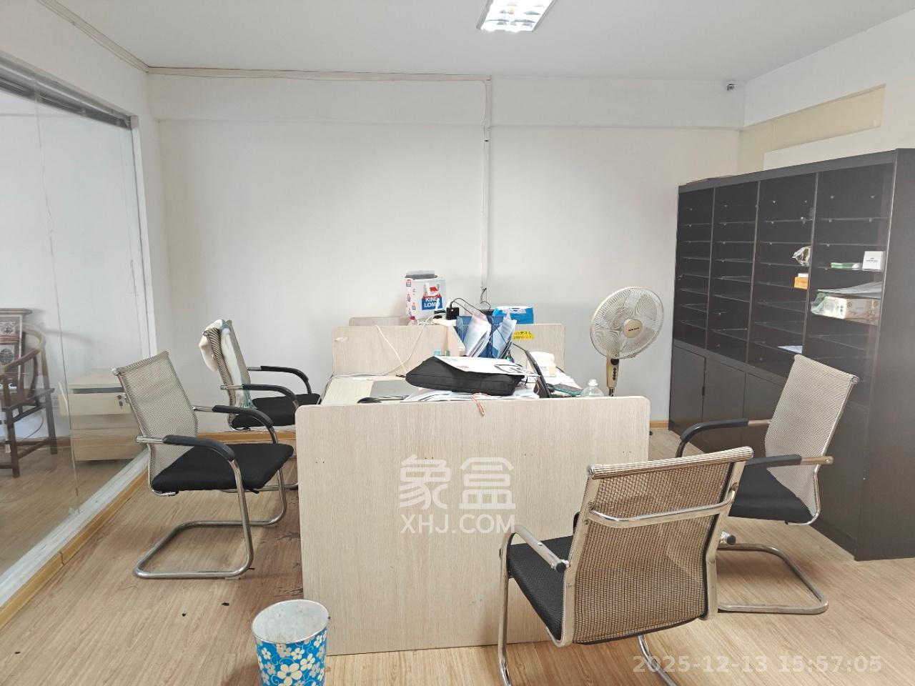 锦绣华天   110.0㎡      3000.0元/月