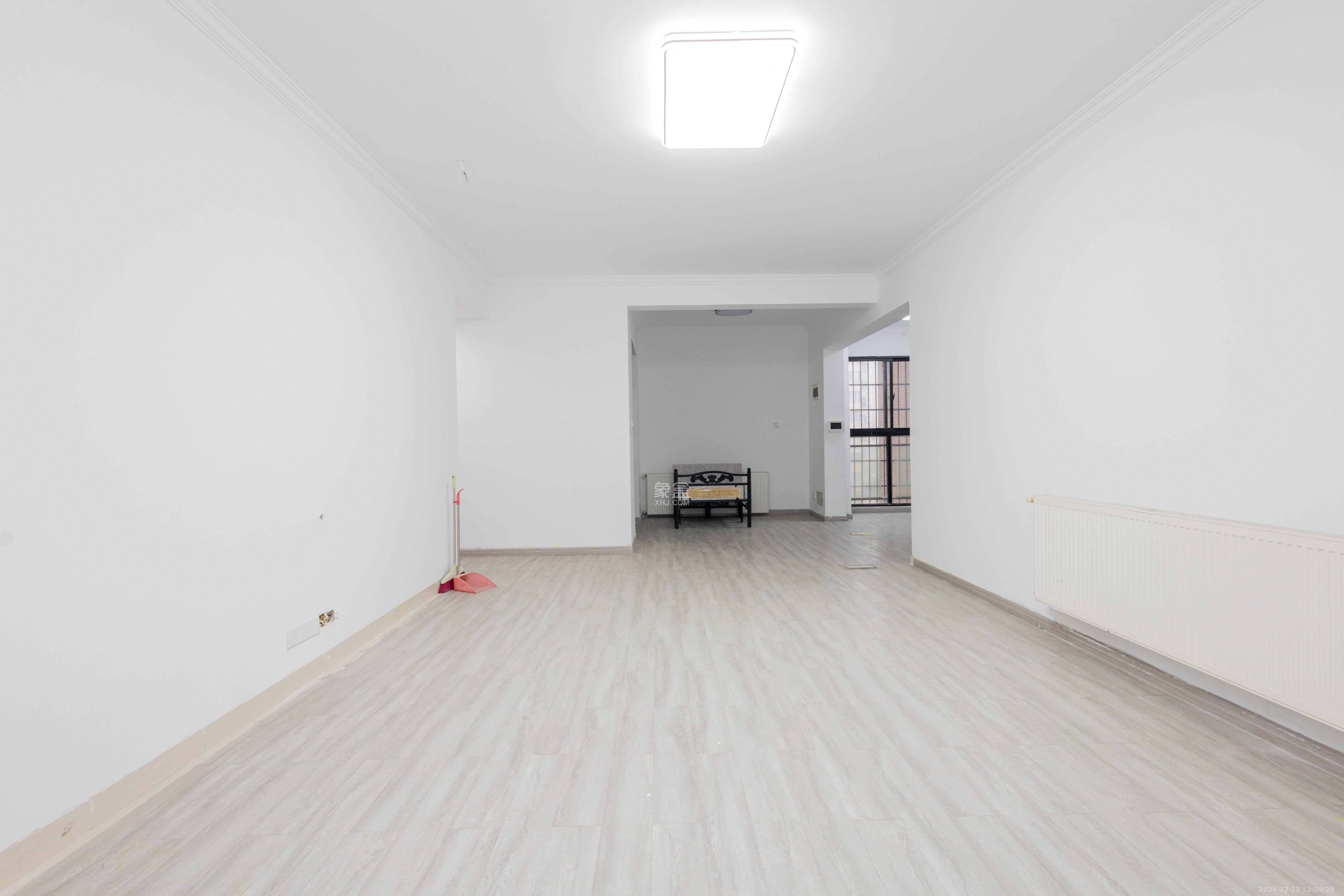 辉煌国际城一期  3室2厅2卫    105.0万