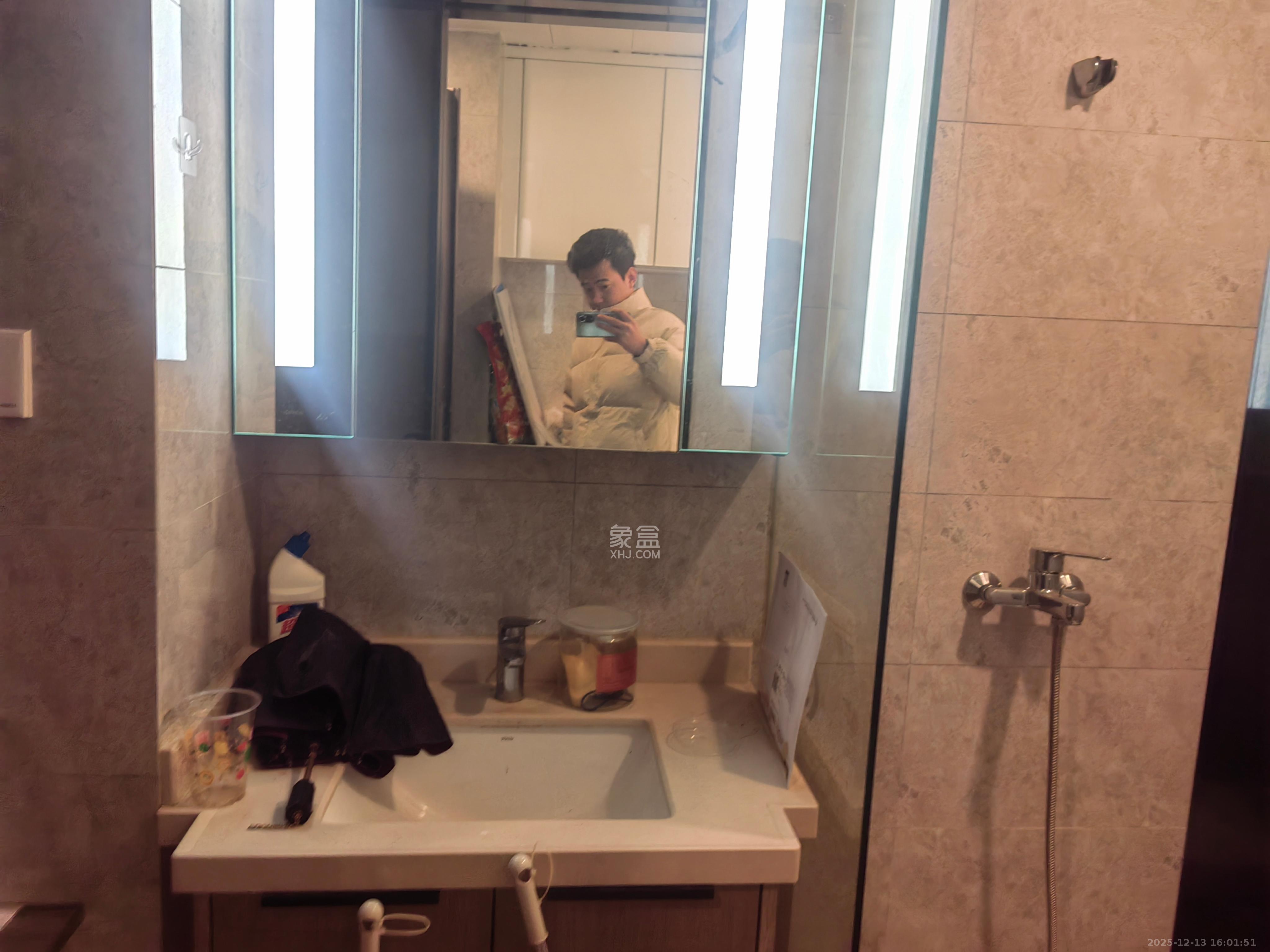 映客龙湖璟翠公馆（映客龙湖璟翠中心）   40.0㎡      1400.0元/月室内图