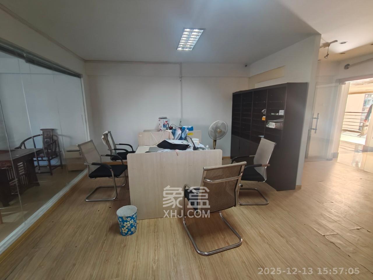 锦绣华天   110.0㎡      3000.0元/月室内图