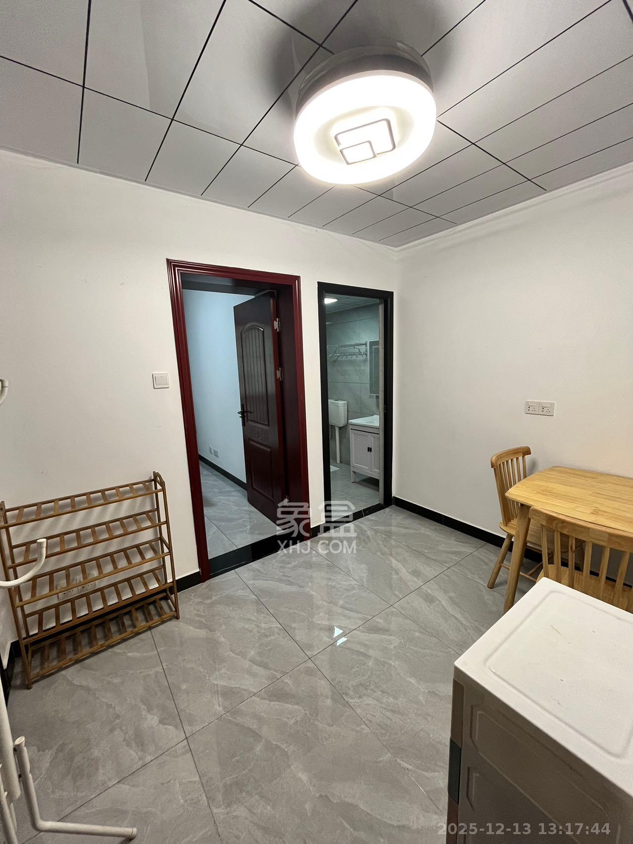 和润园三期  1室1厅1卫    1400.0元/月