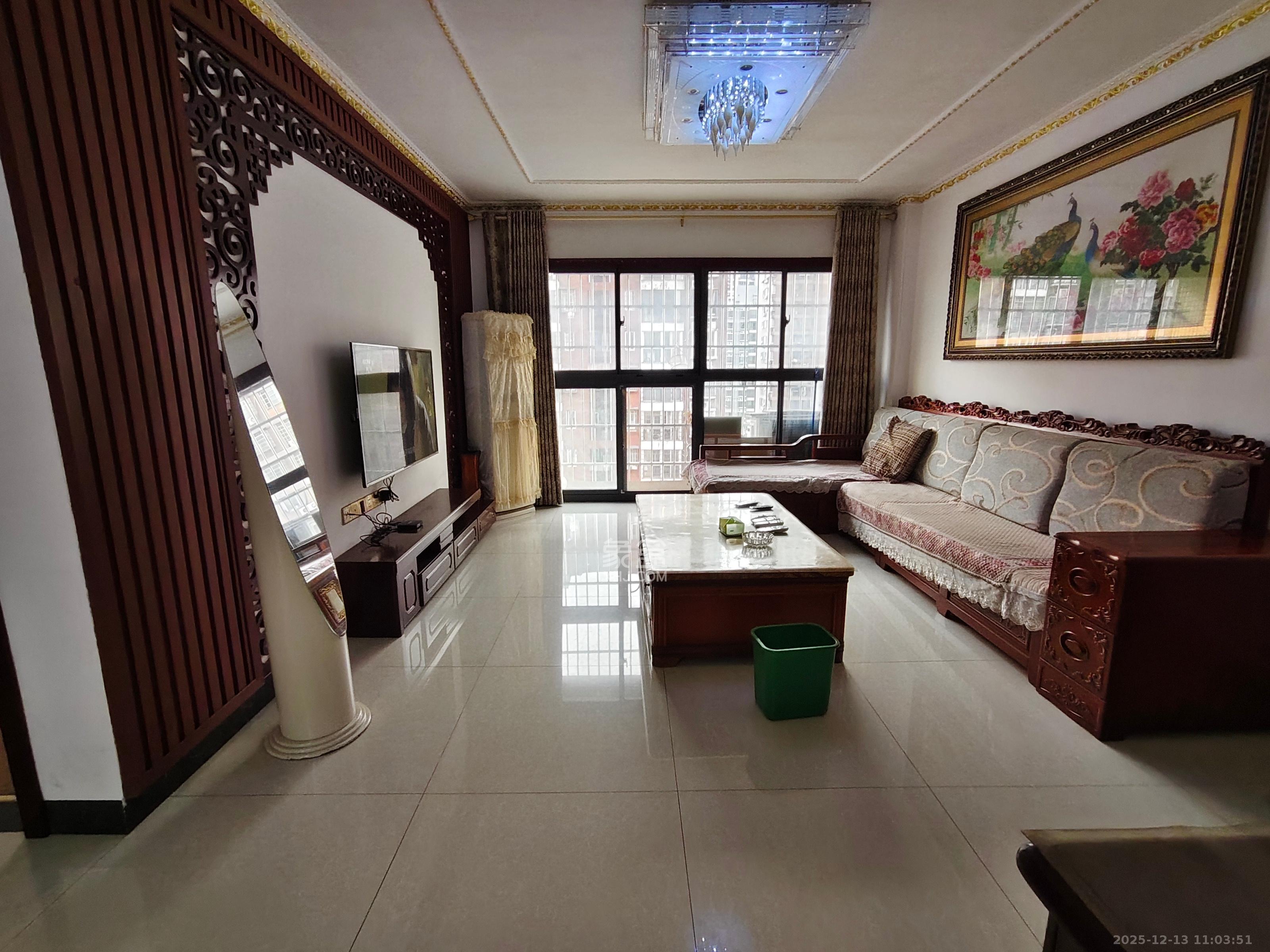 西铁馨寓（西铁领寓）  3室2厅1卫    2200.0元/月