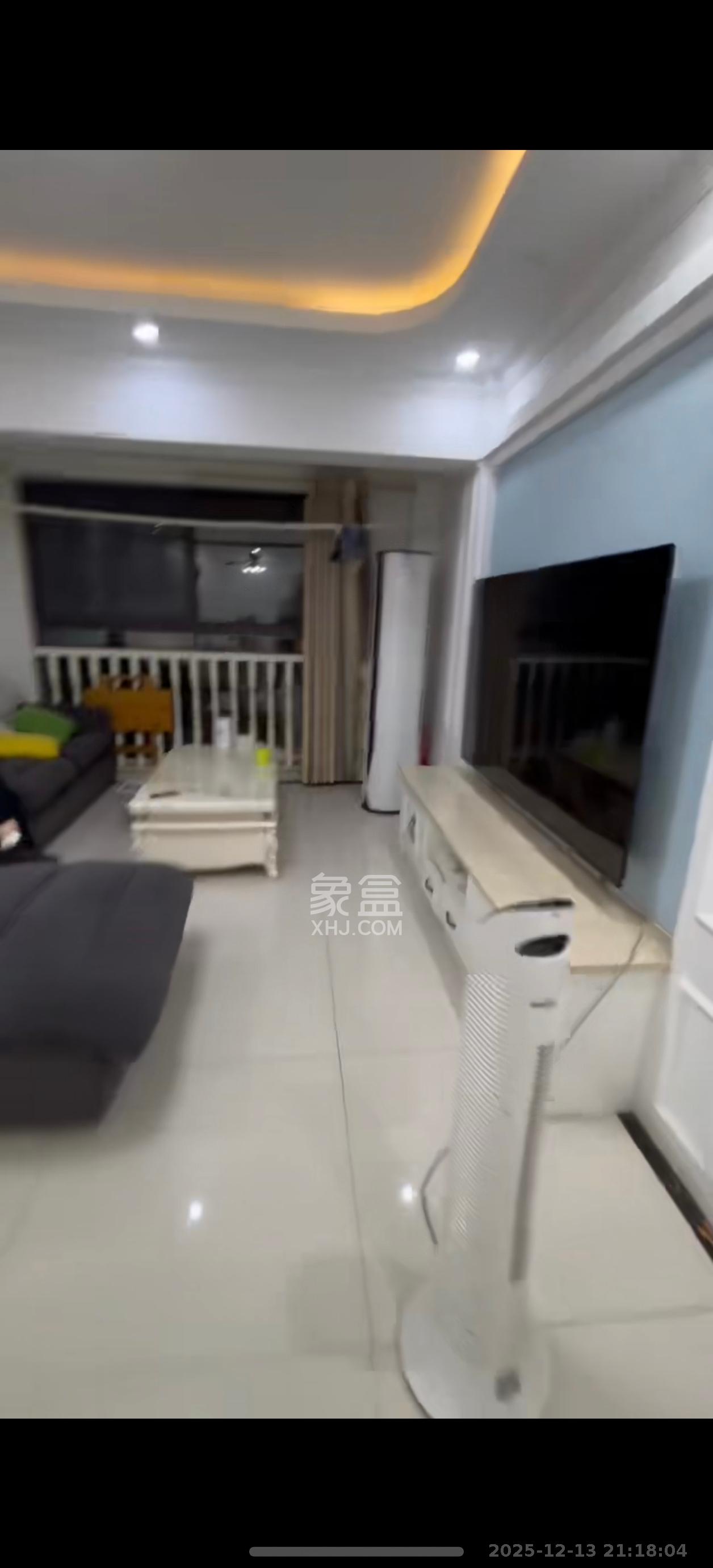 金科世界城  3室2厅1卫    2100.0元/月