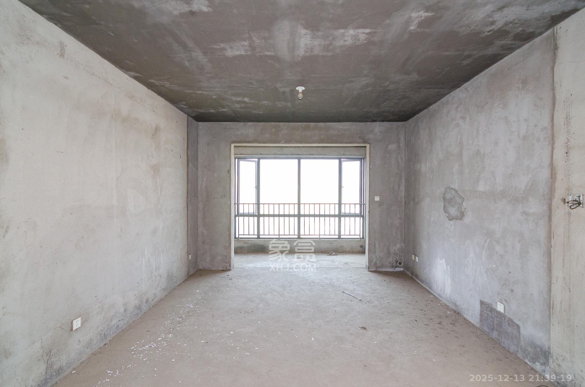 湖南报业文化城（米地亚家园）  3室2厅2卫    60.0万