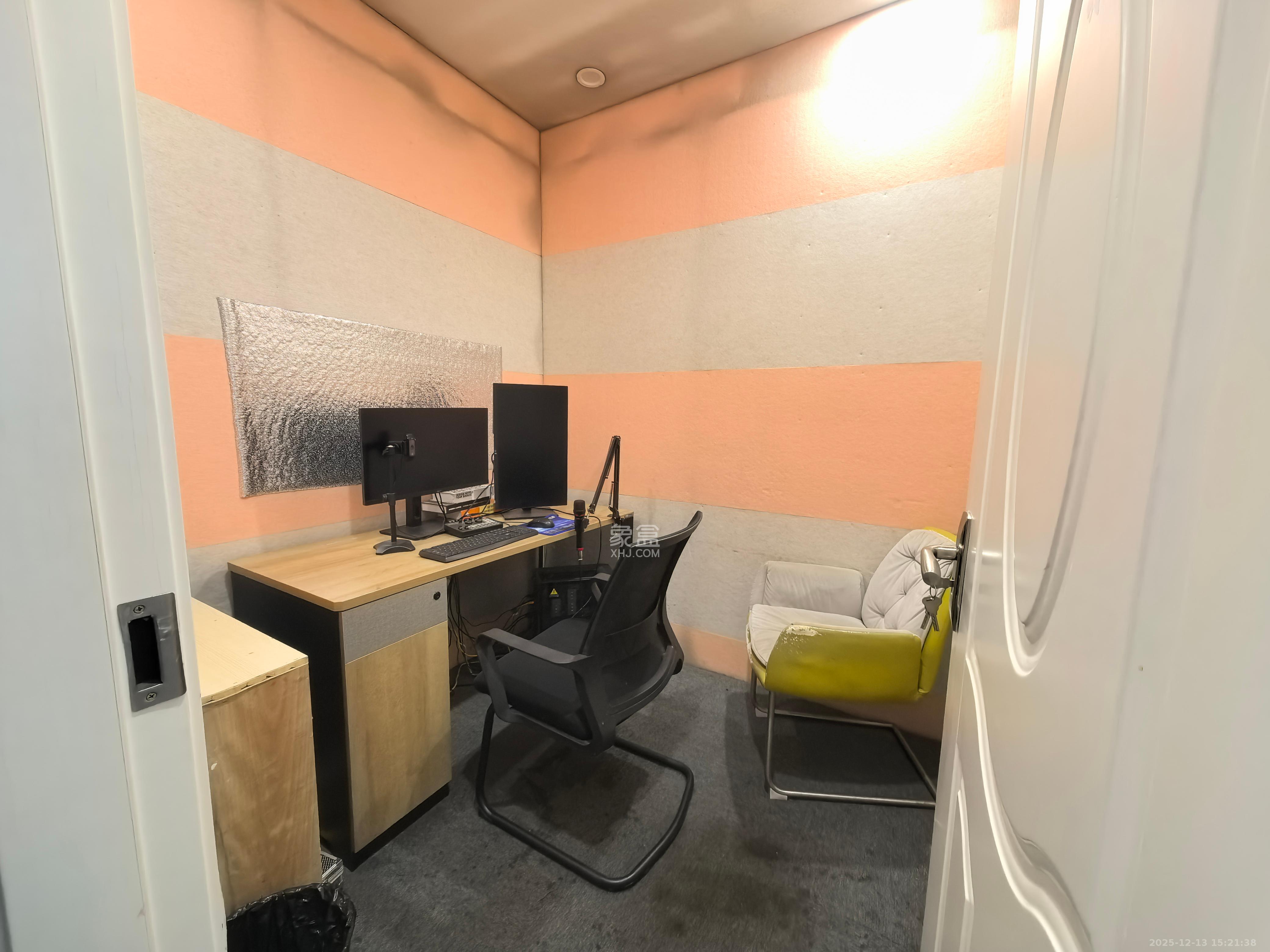 卡瑞尔恒力中心   206.0㎡      11000.0元/月室内图