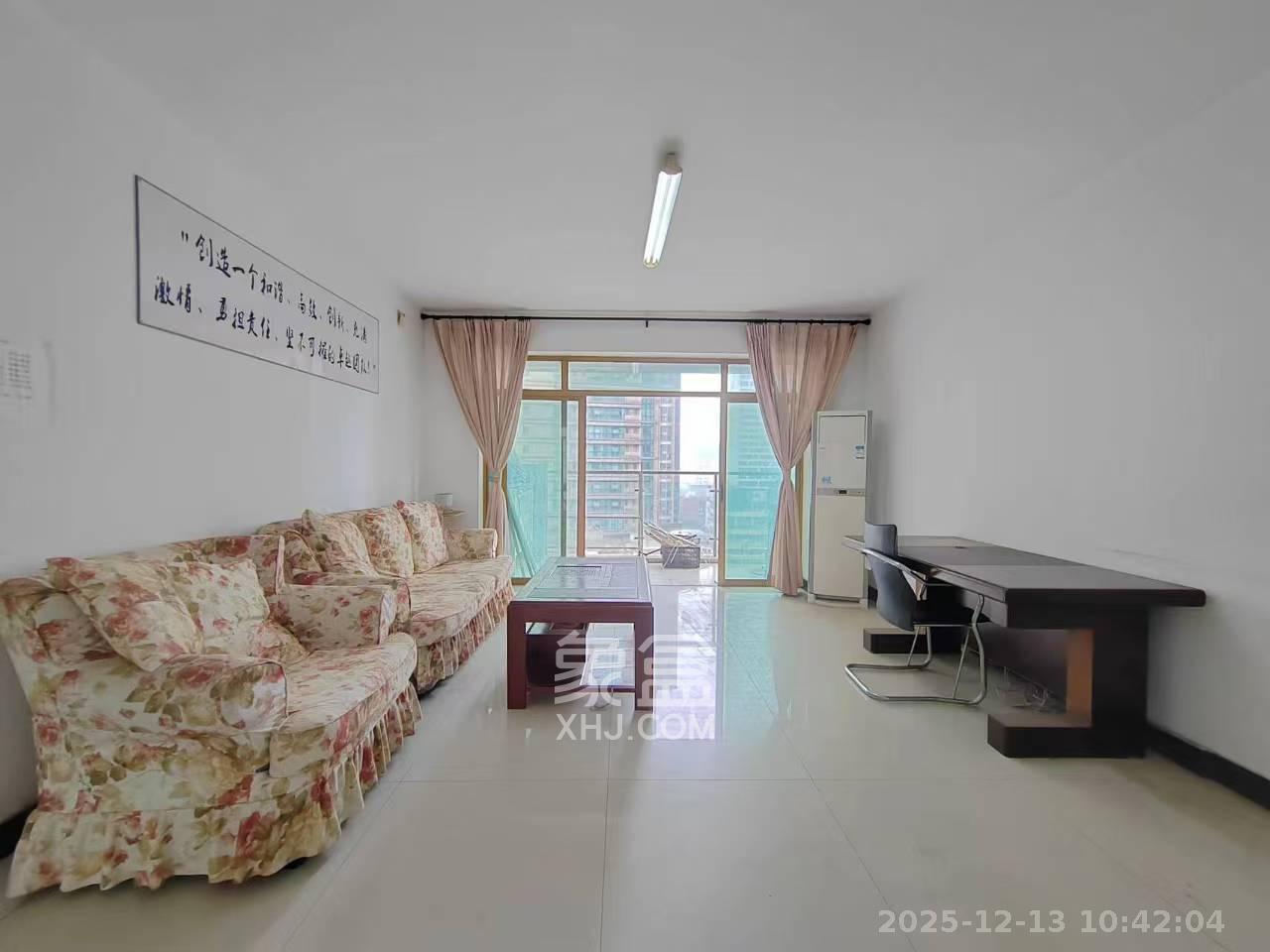 天健芙蓉盛世一期  3室2厅2卫    3200.0元/月