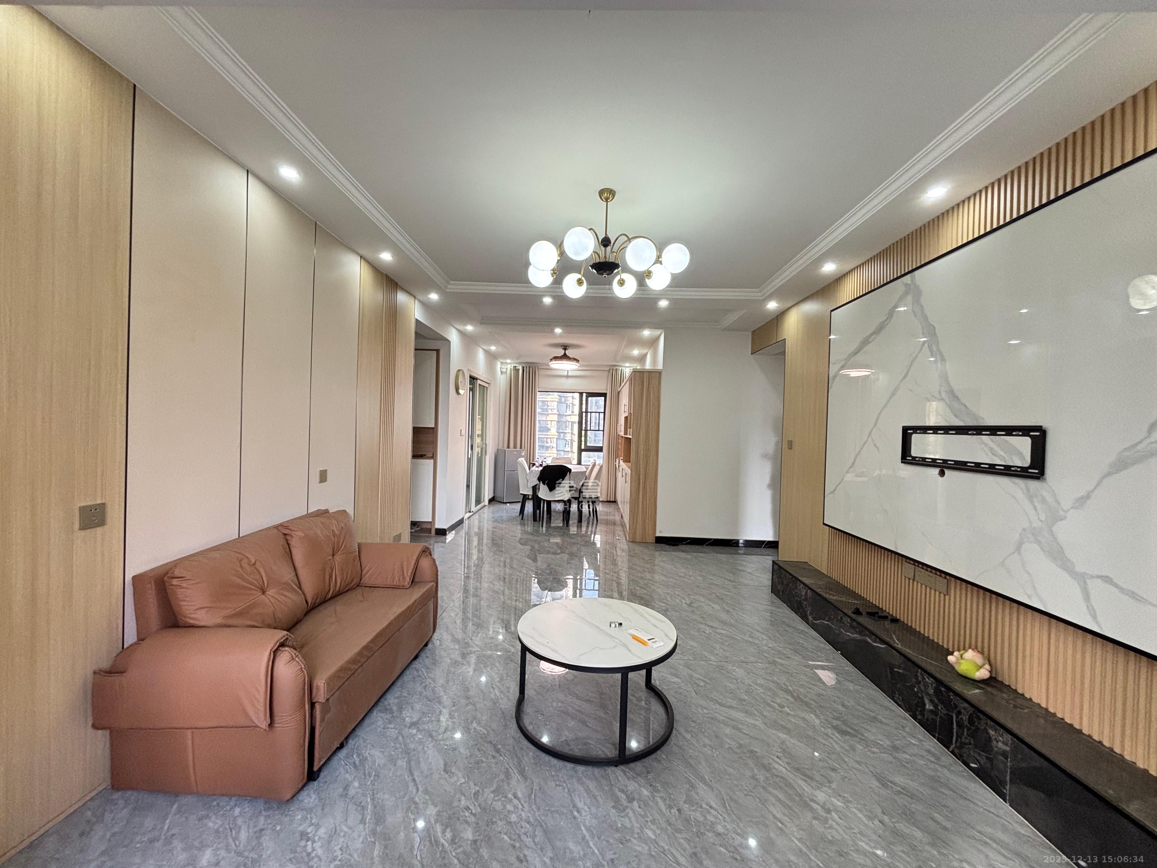 恒大江湾  3室2厅1卫    2800.0元/月