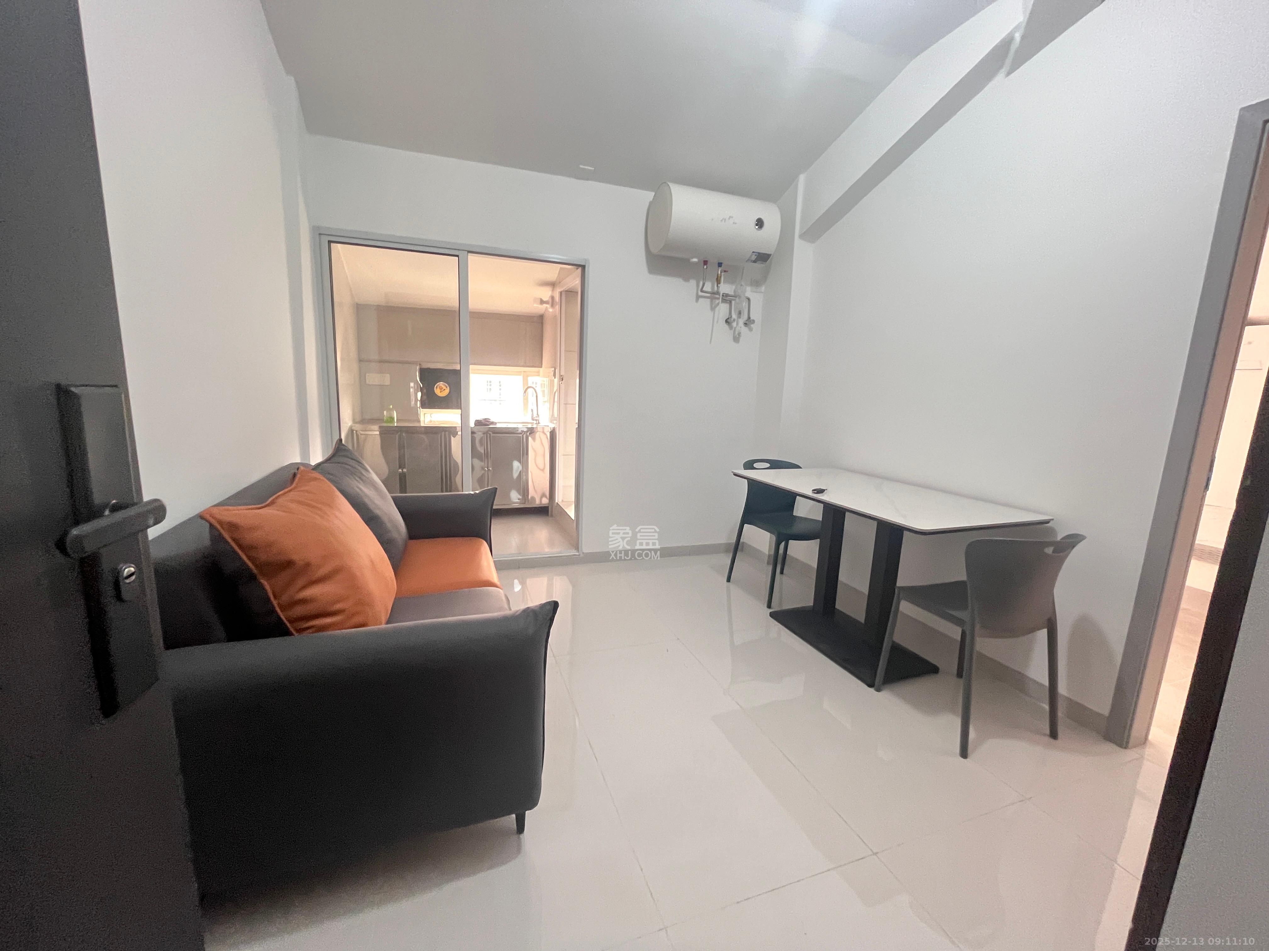 新桥沁园（银港农贸市场）  1室1厅1卫    900.0元/月