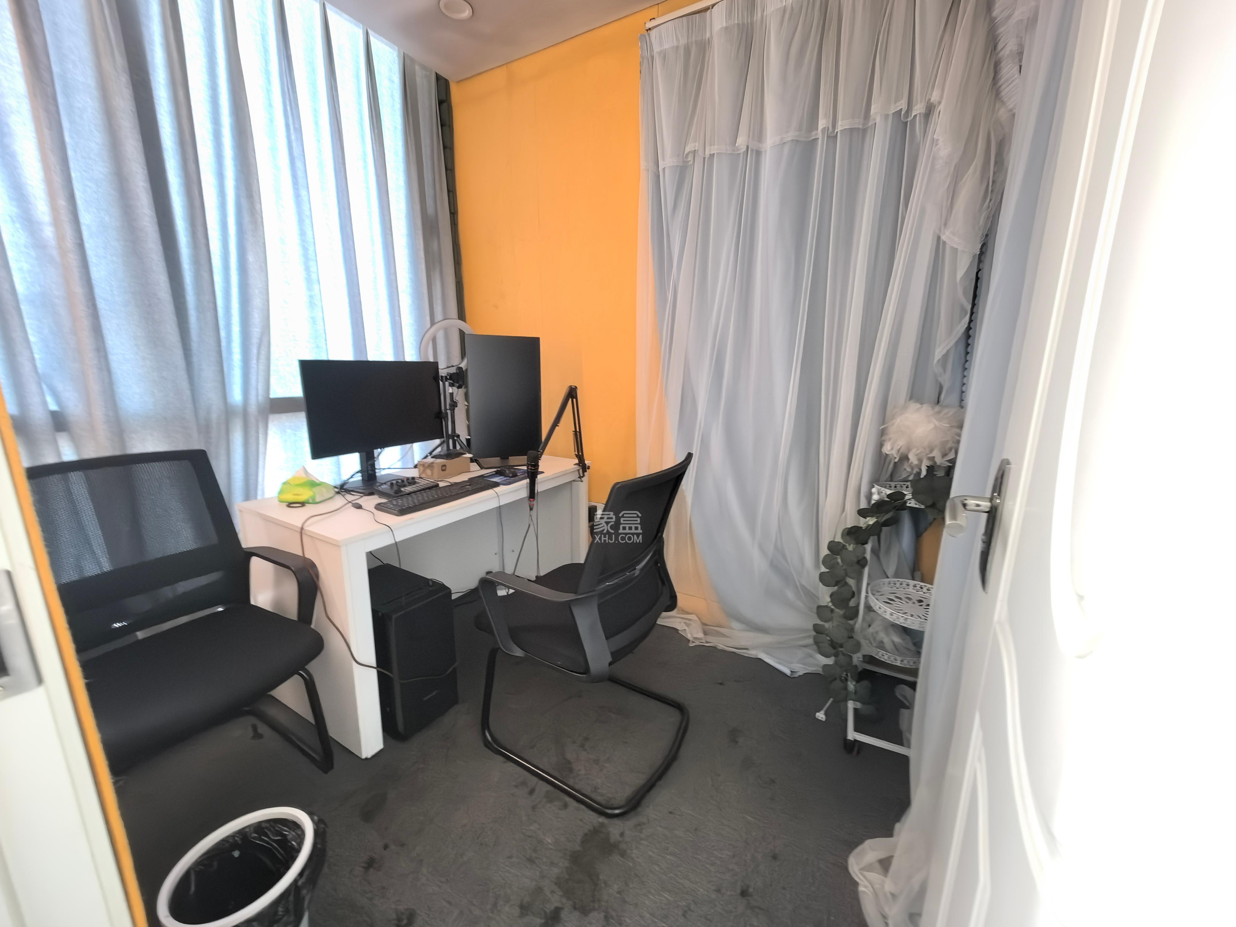 卡瑞尔恒力中心   206.0㎡      11000.0元/月室内图