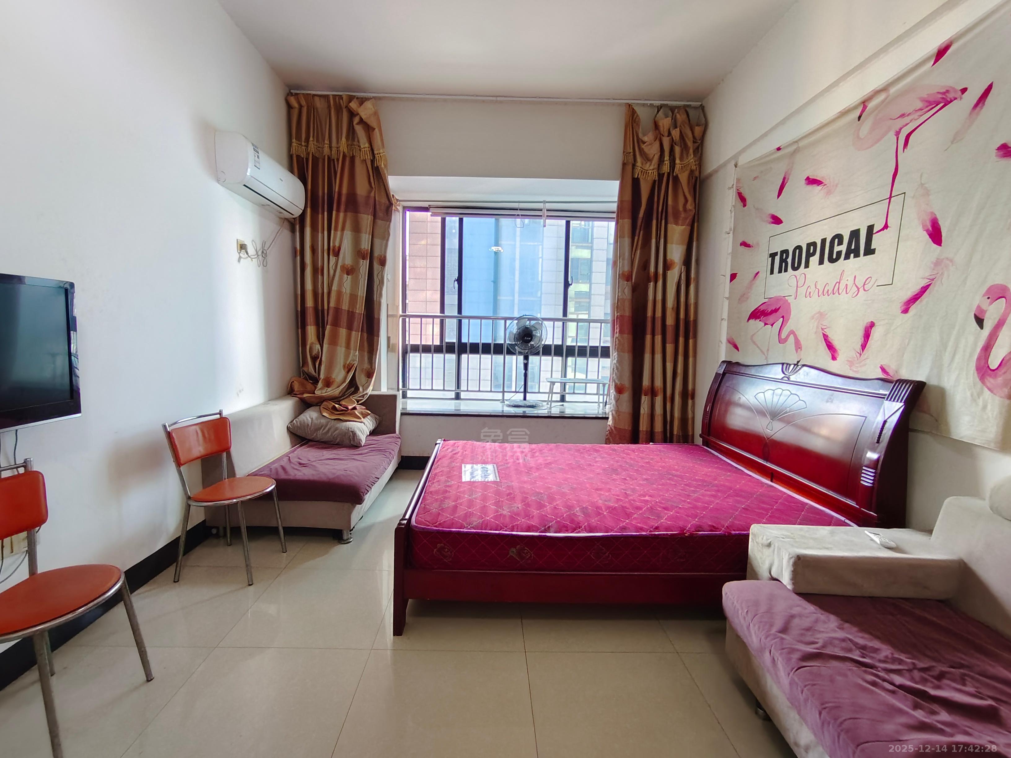 慈善大厦  1室1厅1卫    1000.0元/月