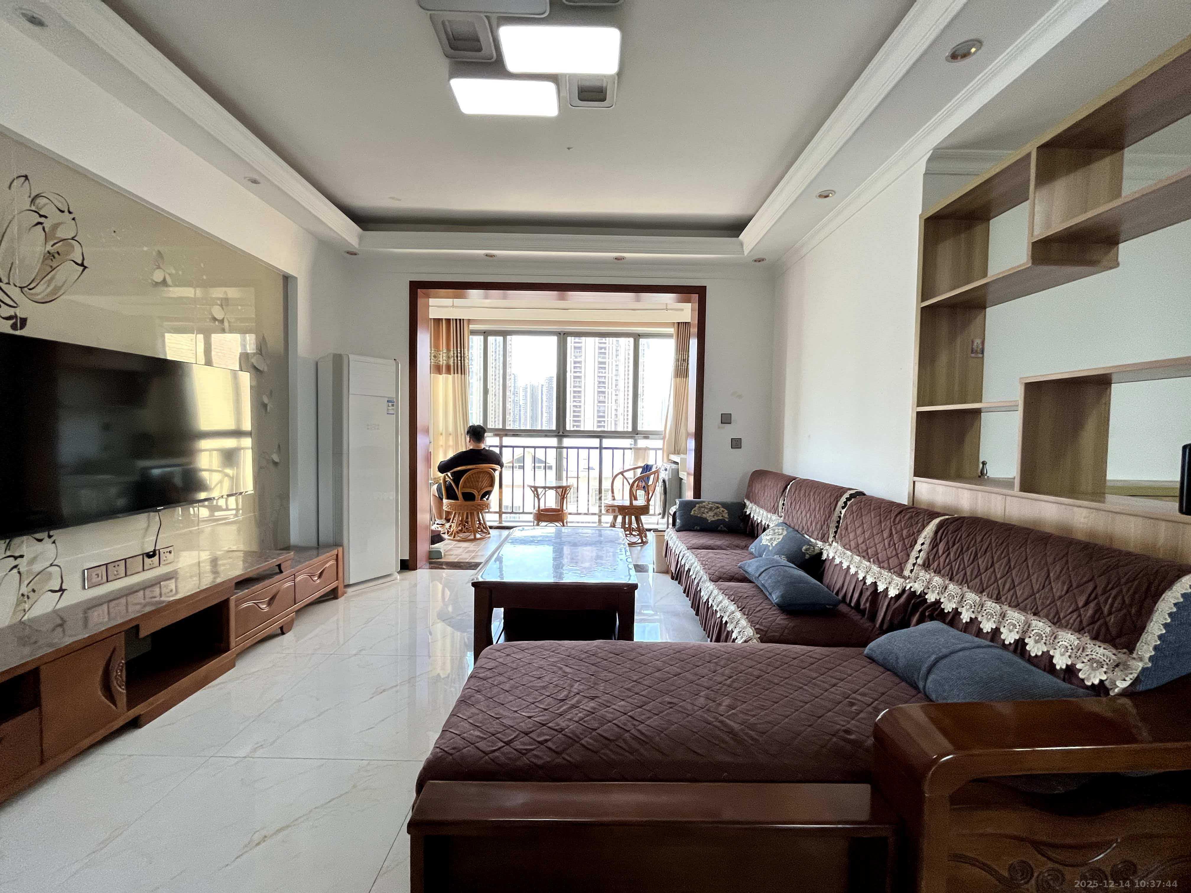 荣升家园（湘江熙岸）  1室0厅0卫    2600.0元/月