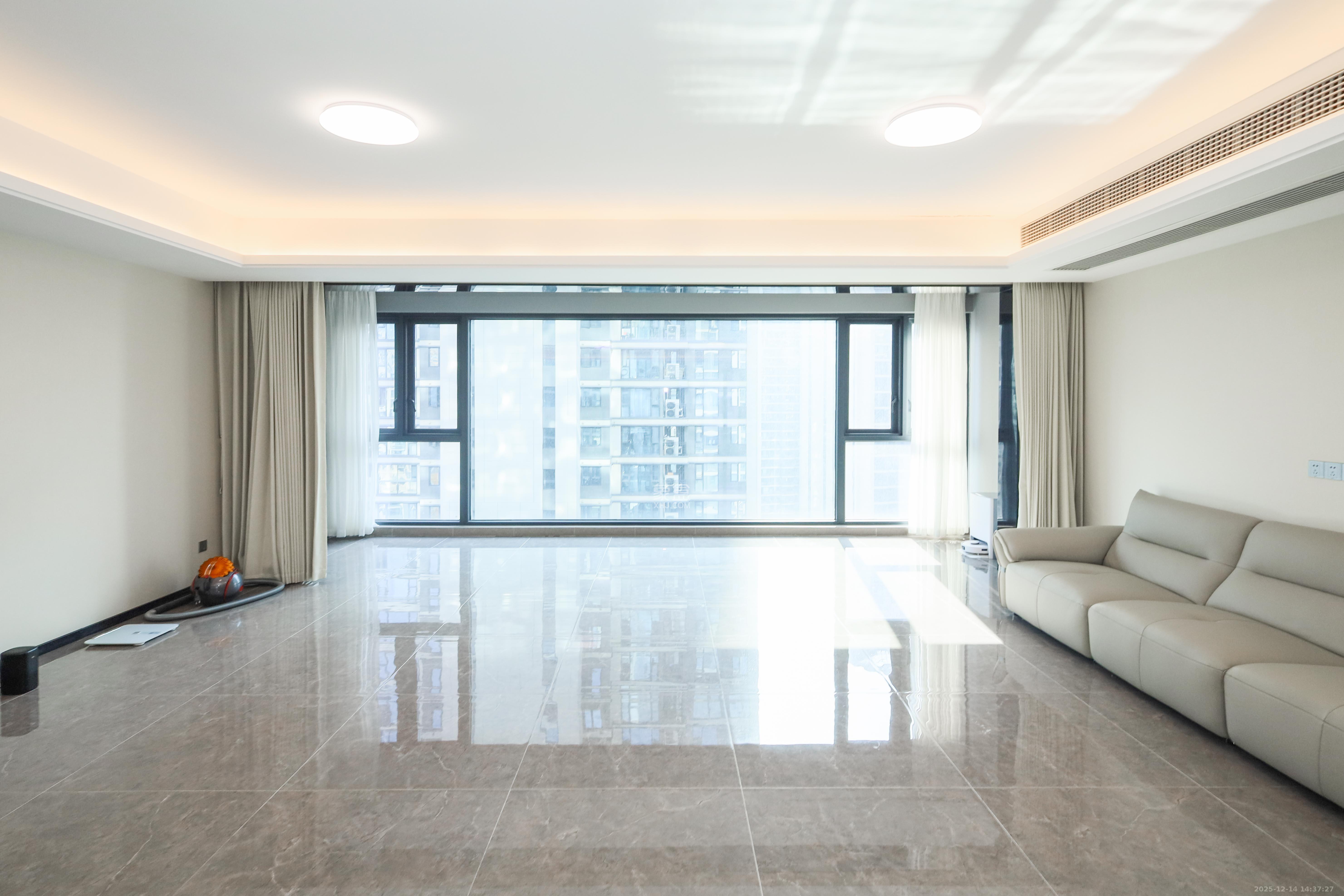 中海阅溪府  4室2厅3卫    310.0万