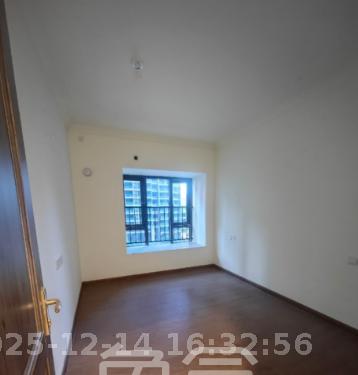 碧桂园大学印象一期  4室2厅2卫    75.0万