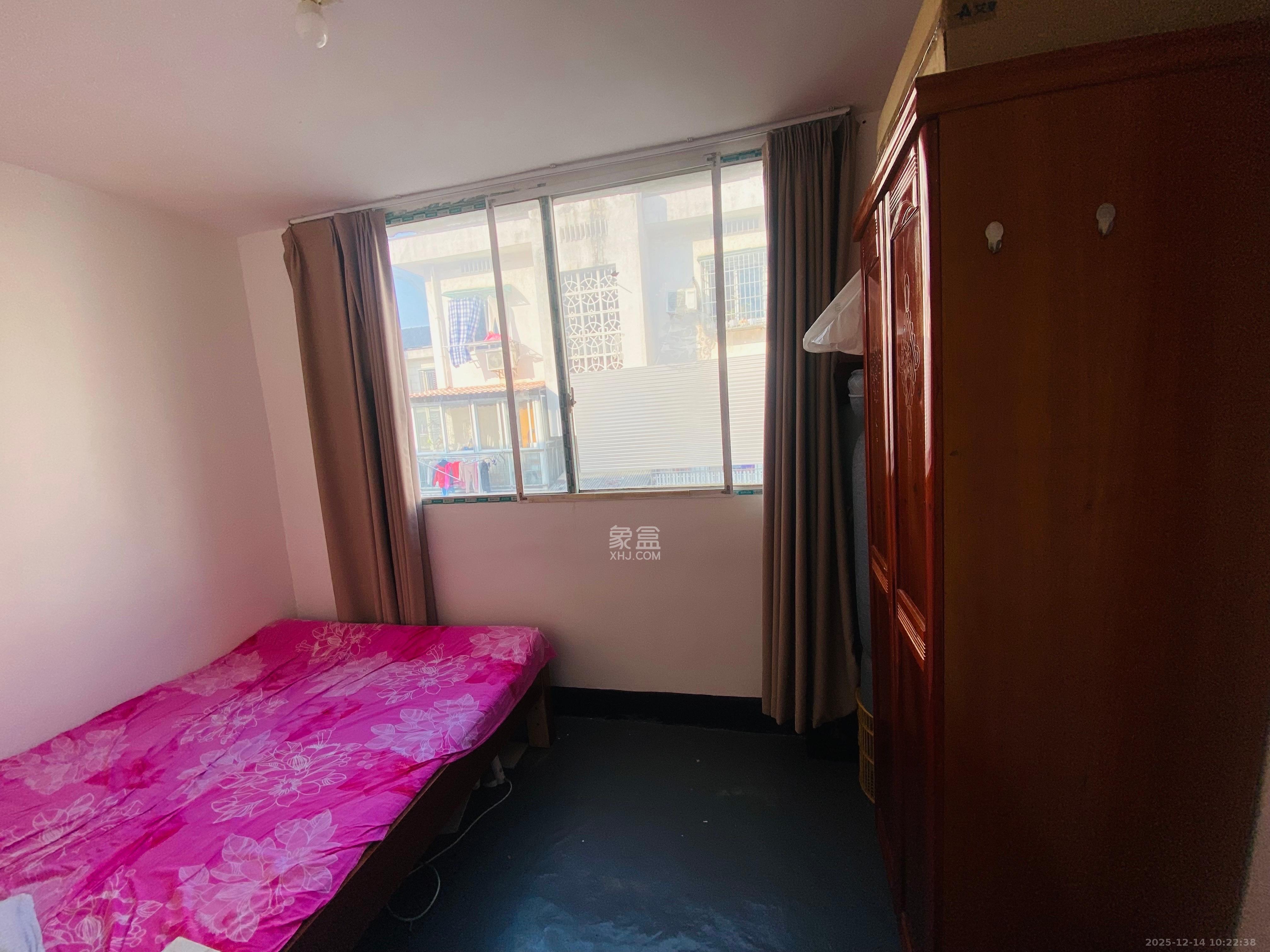 新民小区 3室2厅1卫 2200.0元/月 新民小区 3室2厅1卫 2200.0元/月室内图