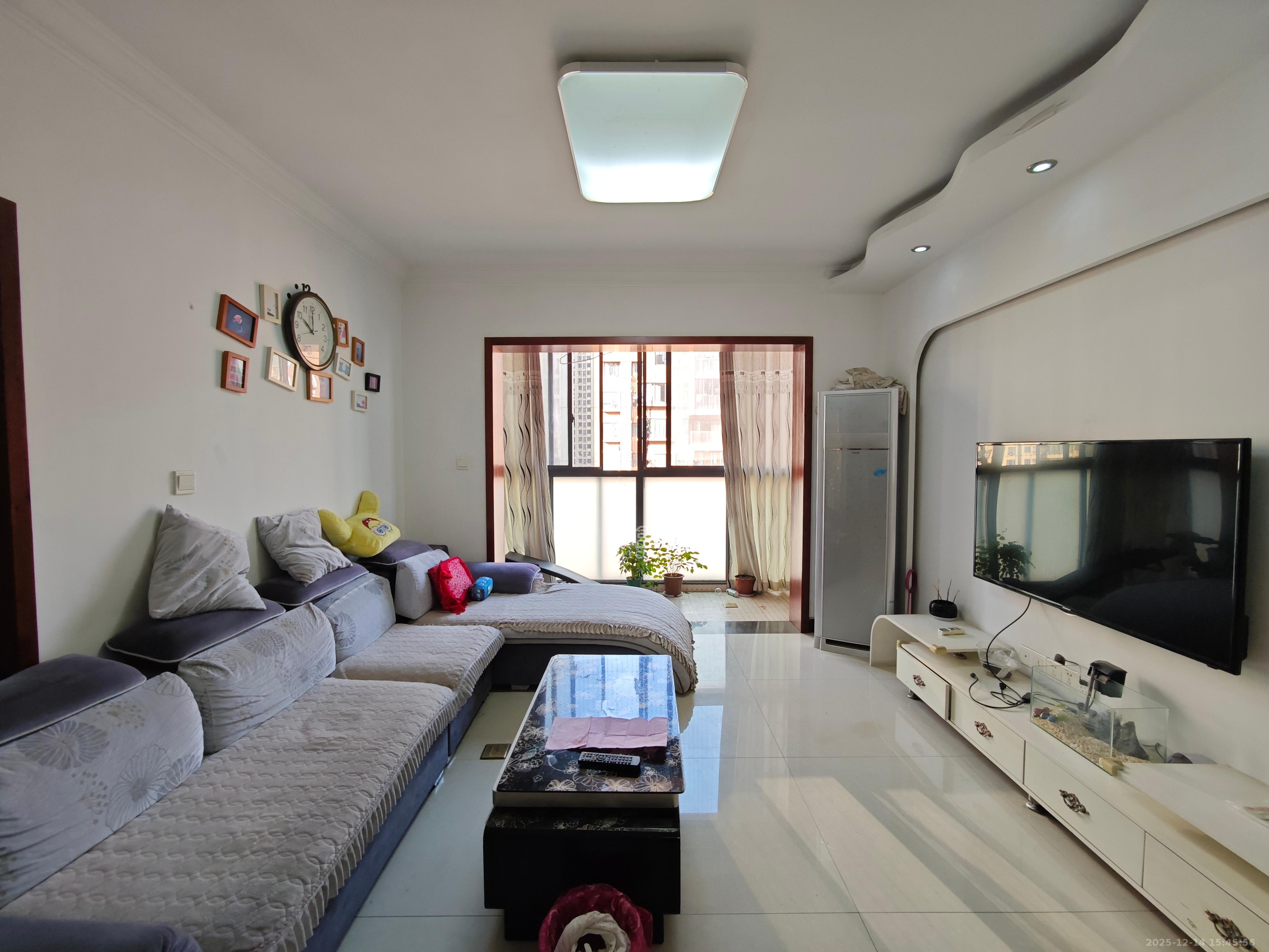 联美品格  2室2厅1卫    1900.0元/月