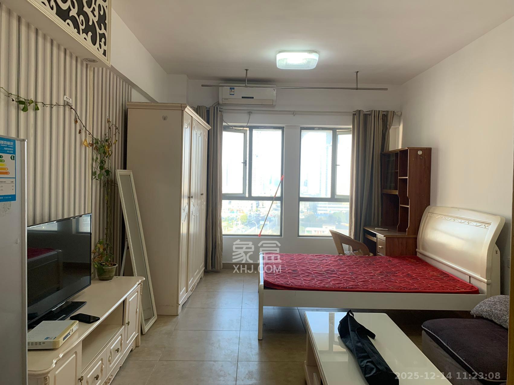 东宸19公馆  1室1厅1卫    1600.0元/月