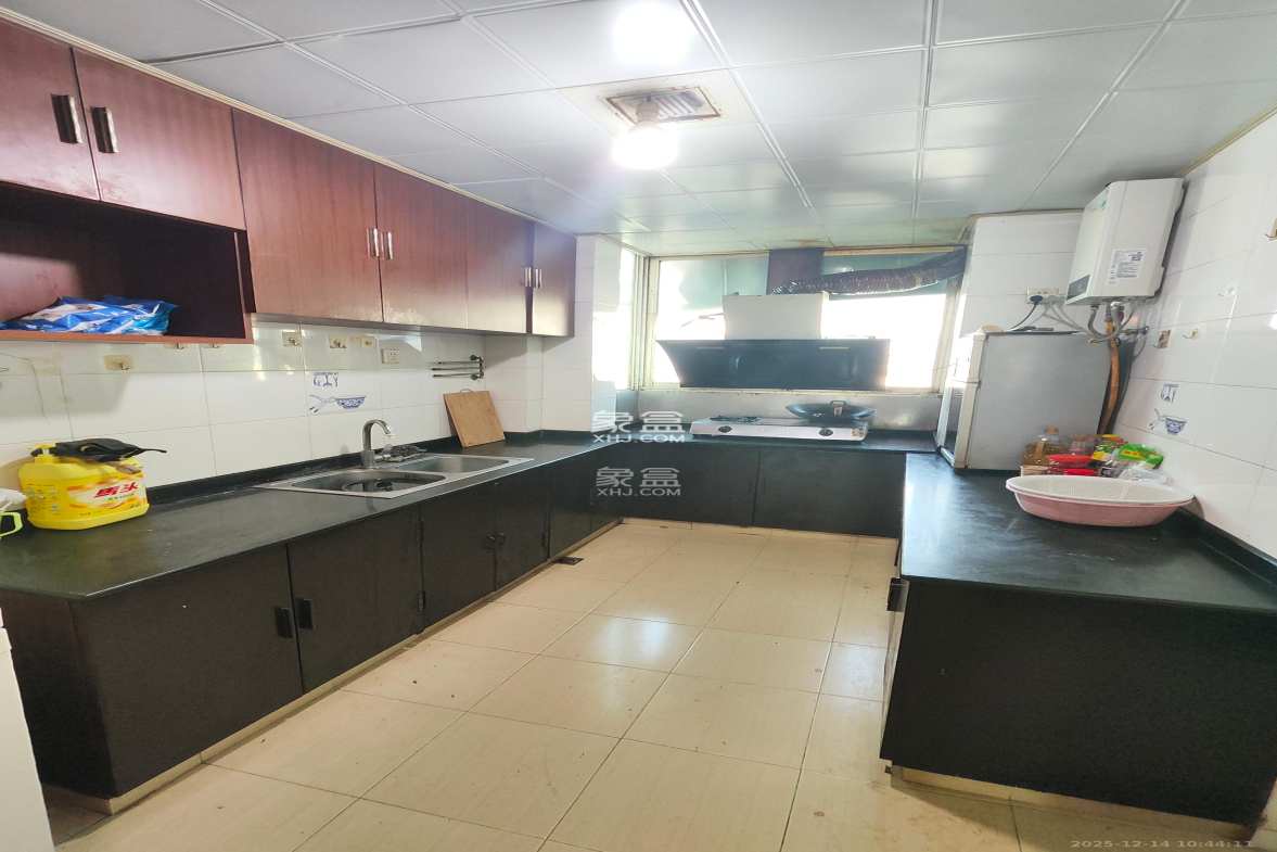 兰亭居 3室2厅2卫 2000.0元/月 兰亭居 3室2厅2卫 2000.0元/月室内图