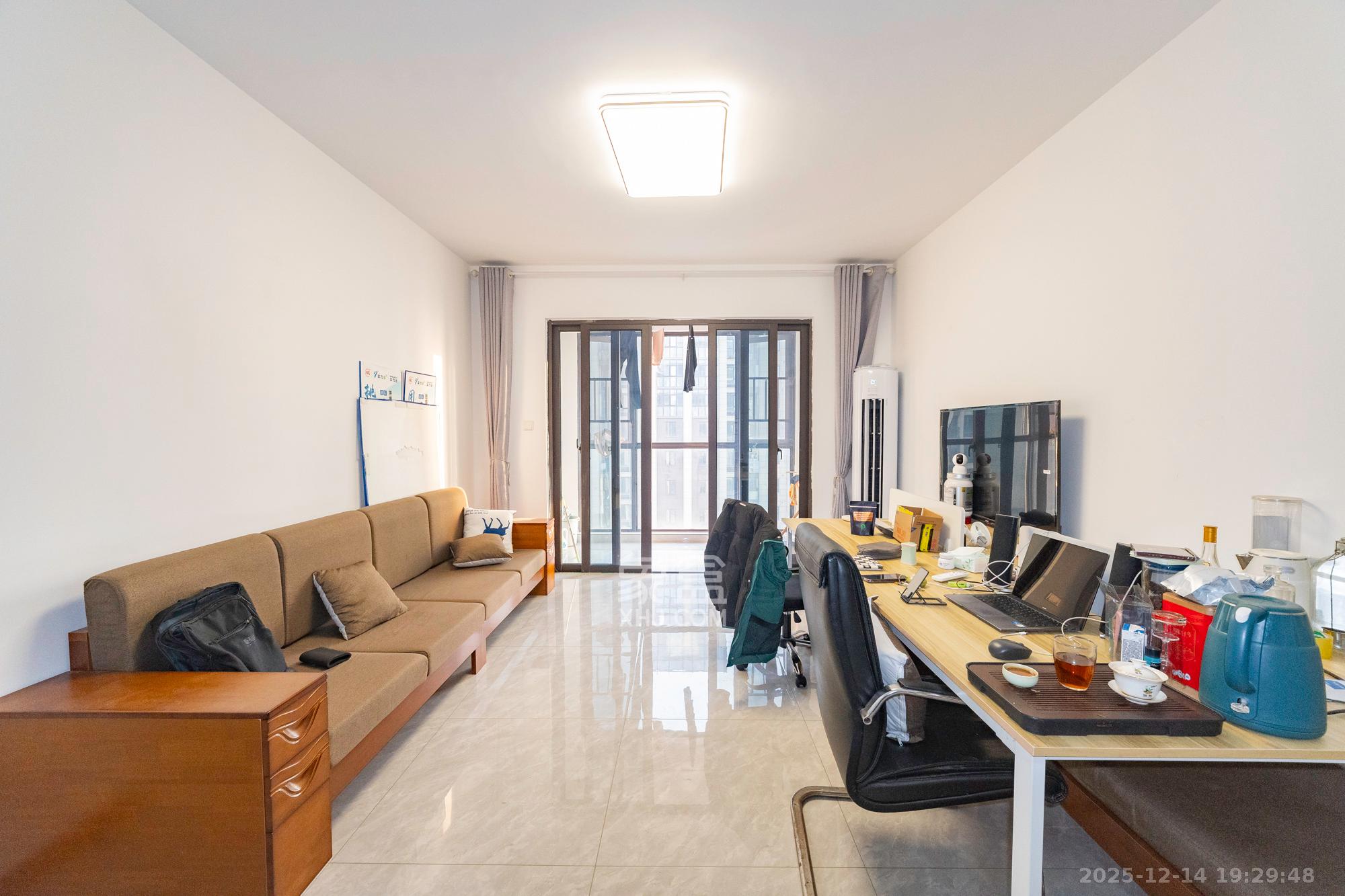 映悦星府  3室2厅1卫    56.8万