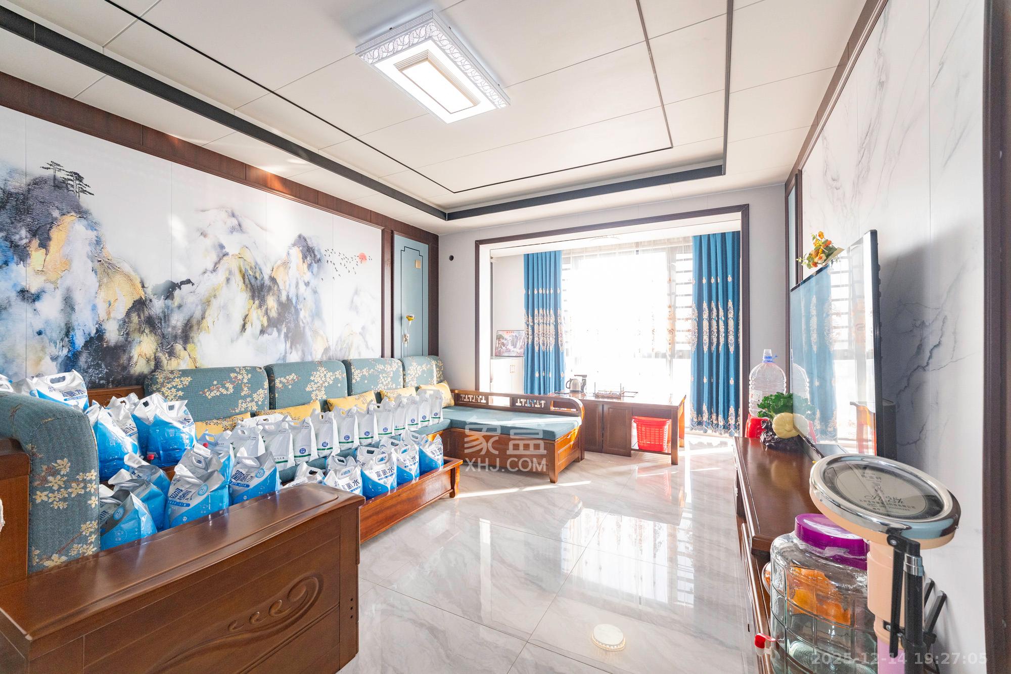 日盛湖湘花苑  3室2厅1卫    92.8万