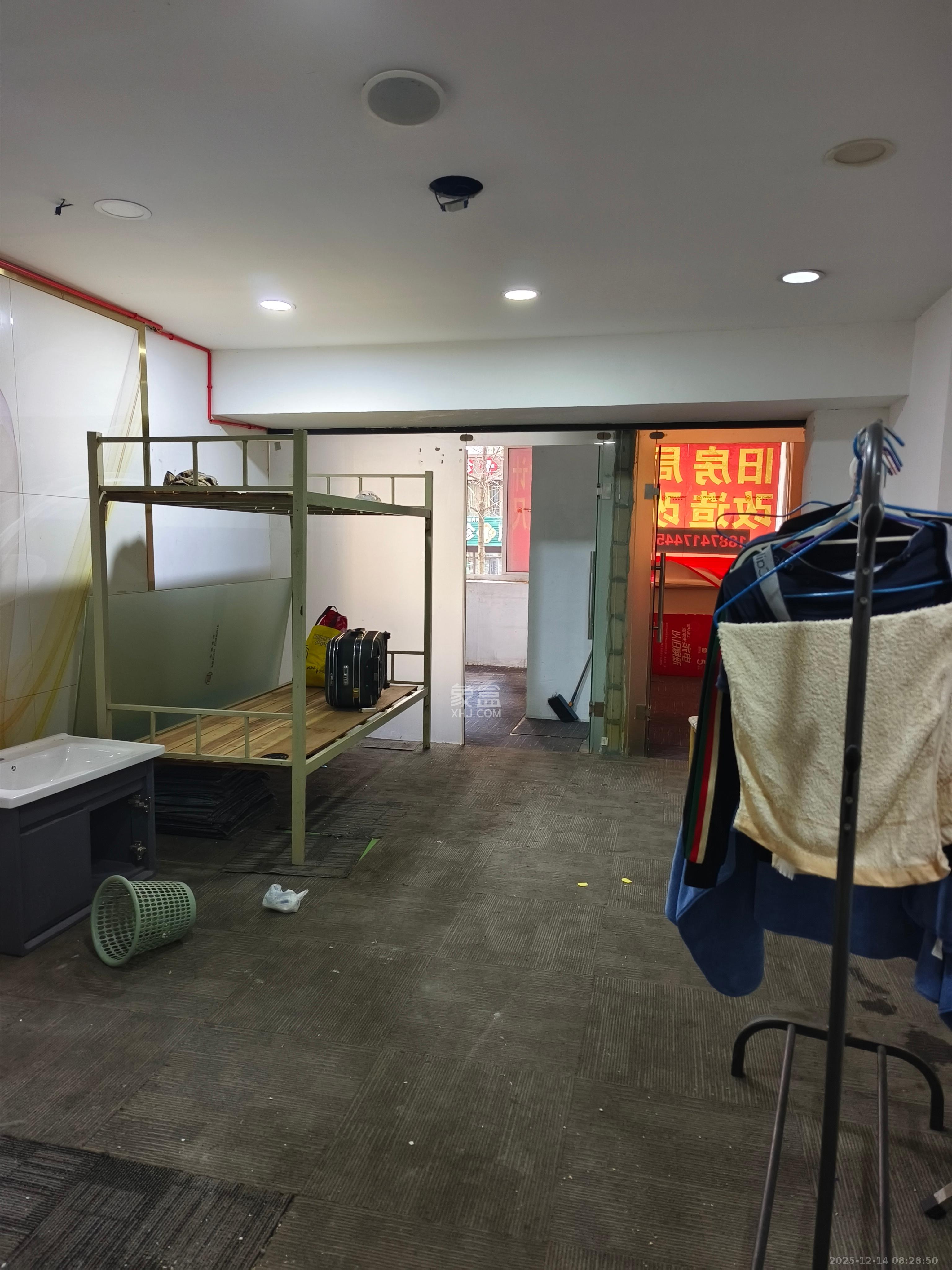 泊林晶城   93.49㎡      5500.0元/月室内图