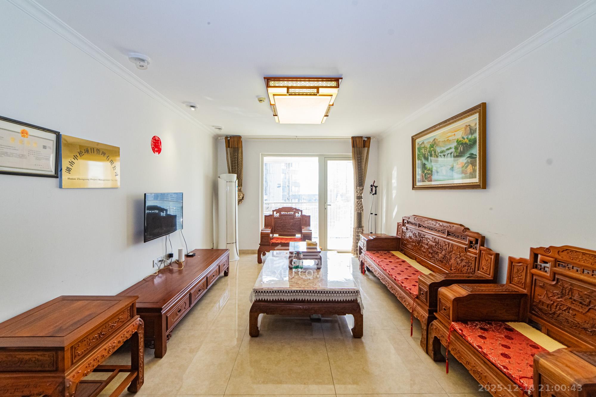 北辰三角洲E5区  2室2厅1卫    120.0万