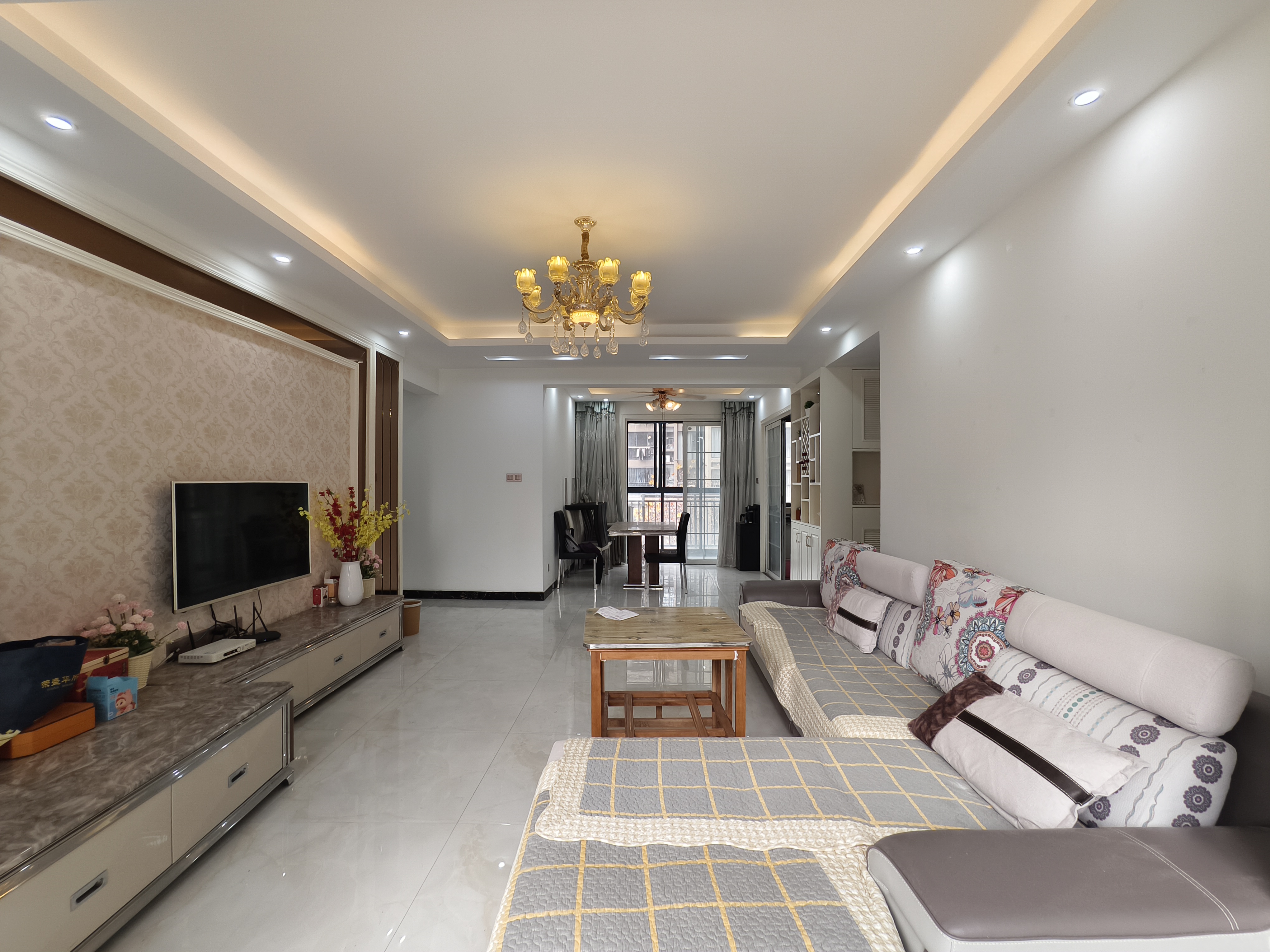 鑫成君泰  3室2厅2卫    76.8万