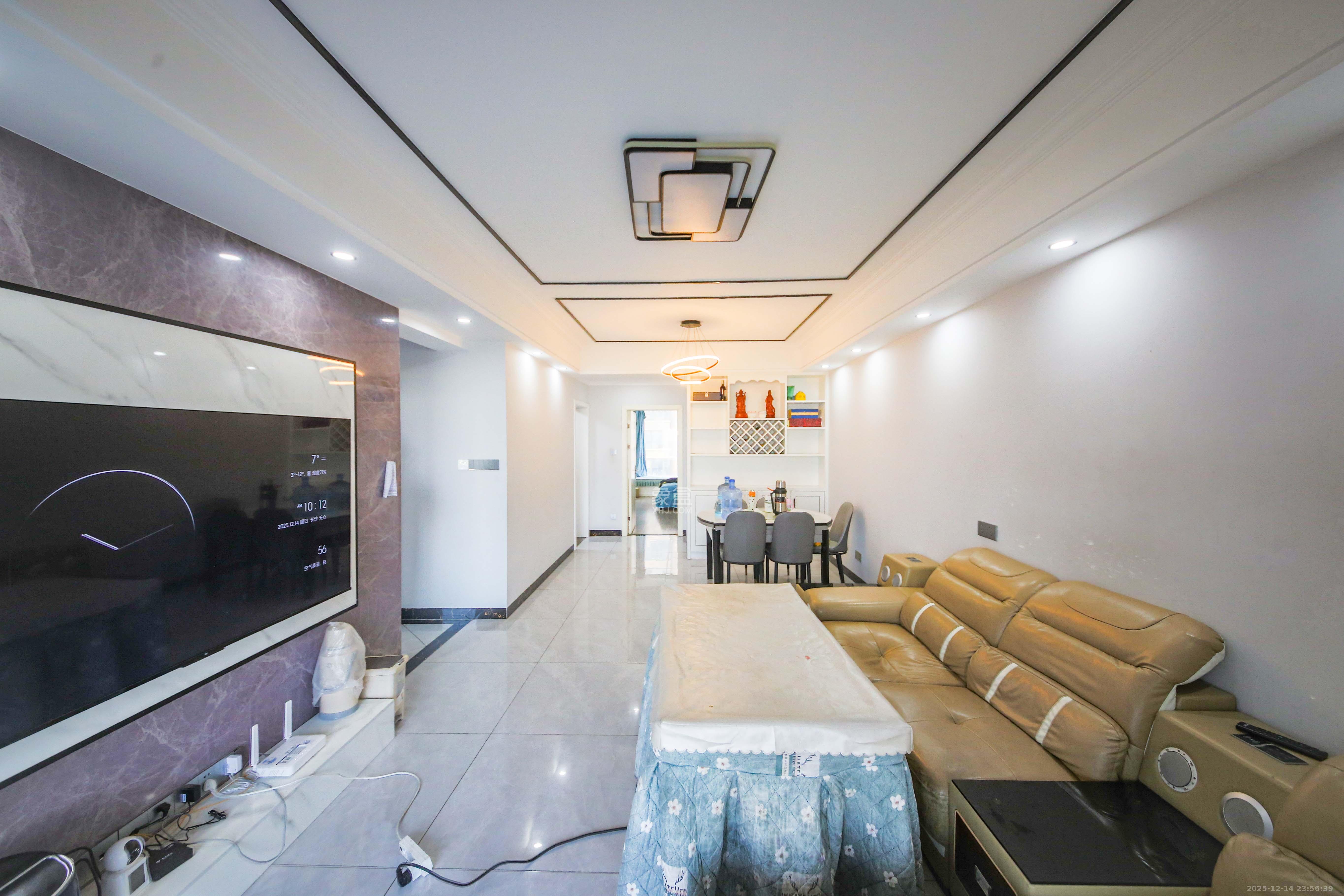 湘江雅颂居  3室2厅2卫    105.0万