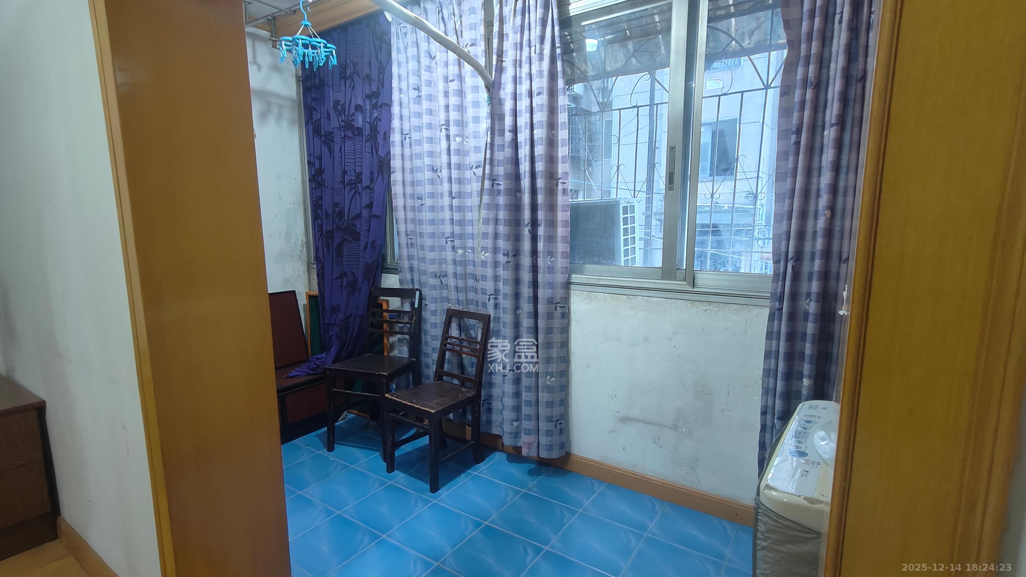 涂家冲社区（涂新小区、农商银行宿舍）  2室1厅1卫    1500.0元/月