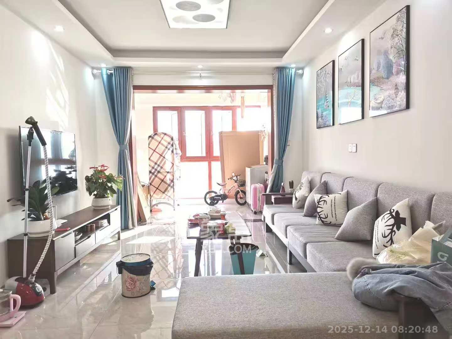 中交中央公园D4区  2室1厅1卫    2500.0元/月