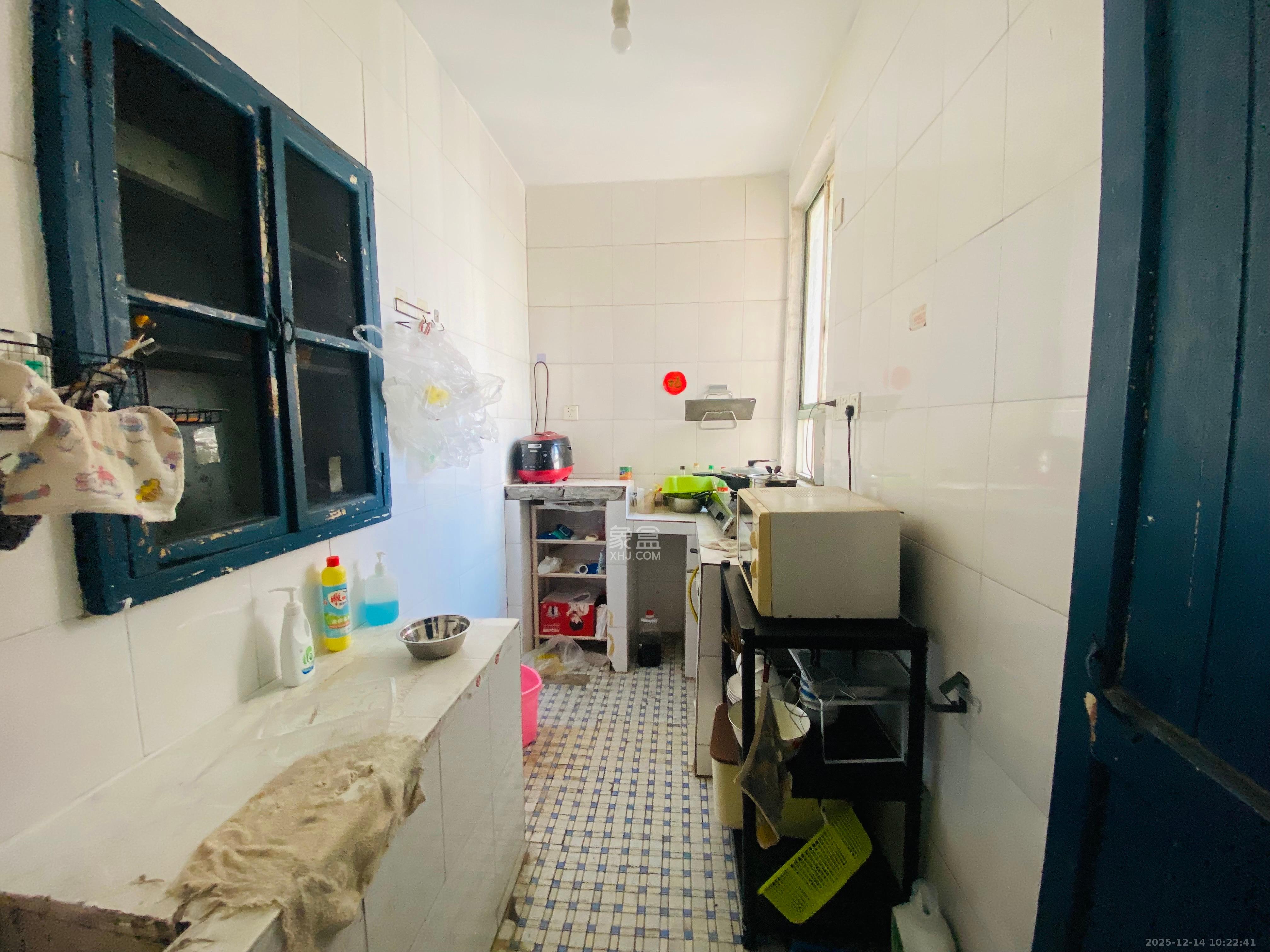 新民小区 3室2厅1卫 2200.0元/月 新民小区 3室2厅1卫 2200.0元/月室内图